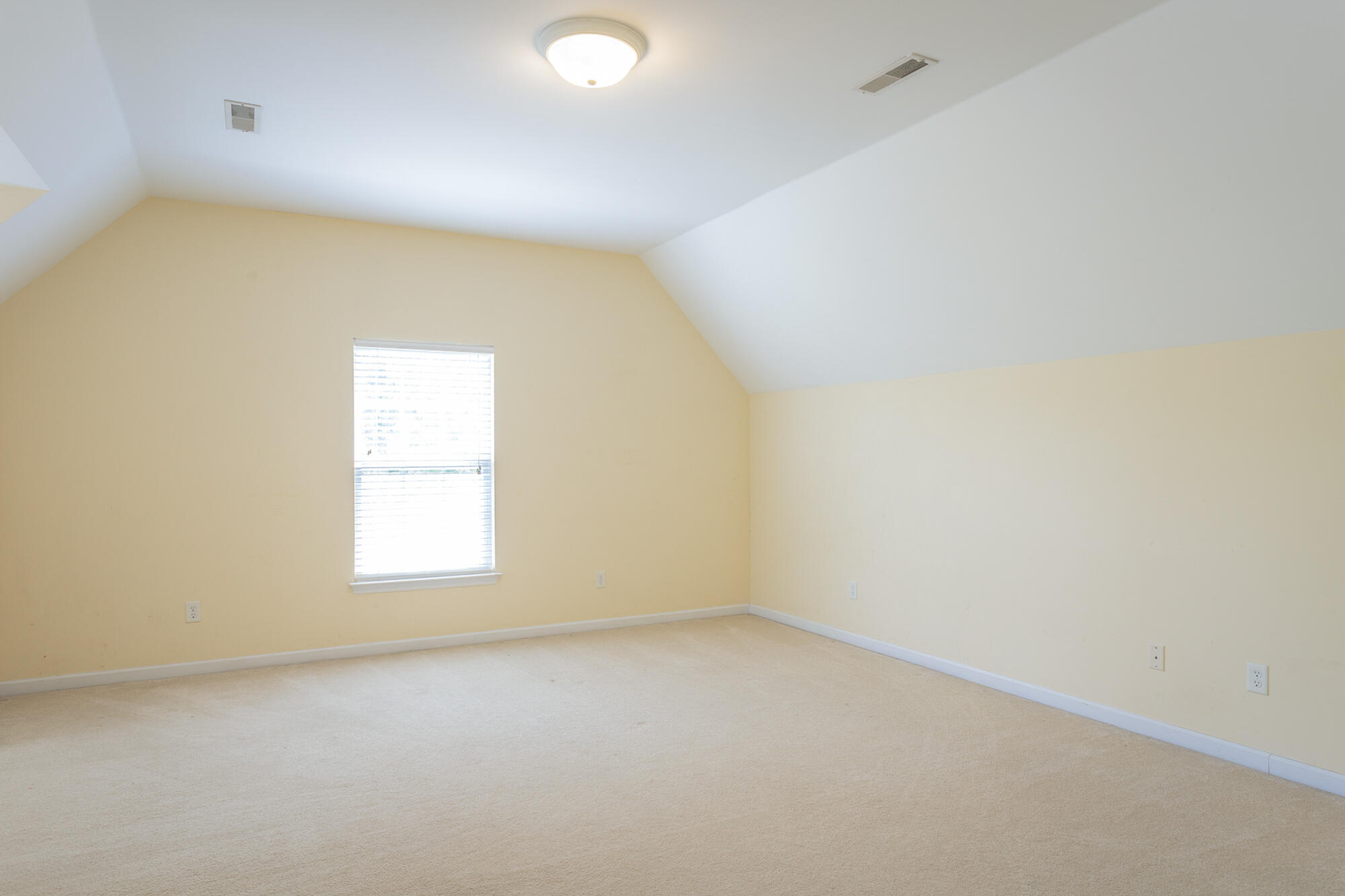 810 Younger Circle