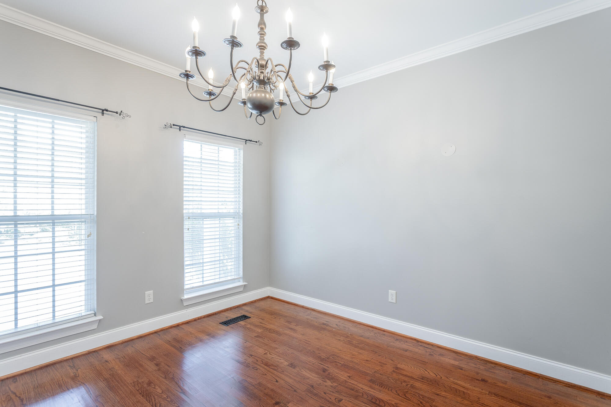 810 Younger Circle