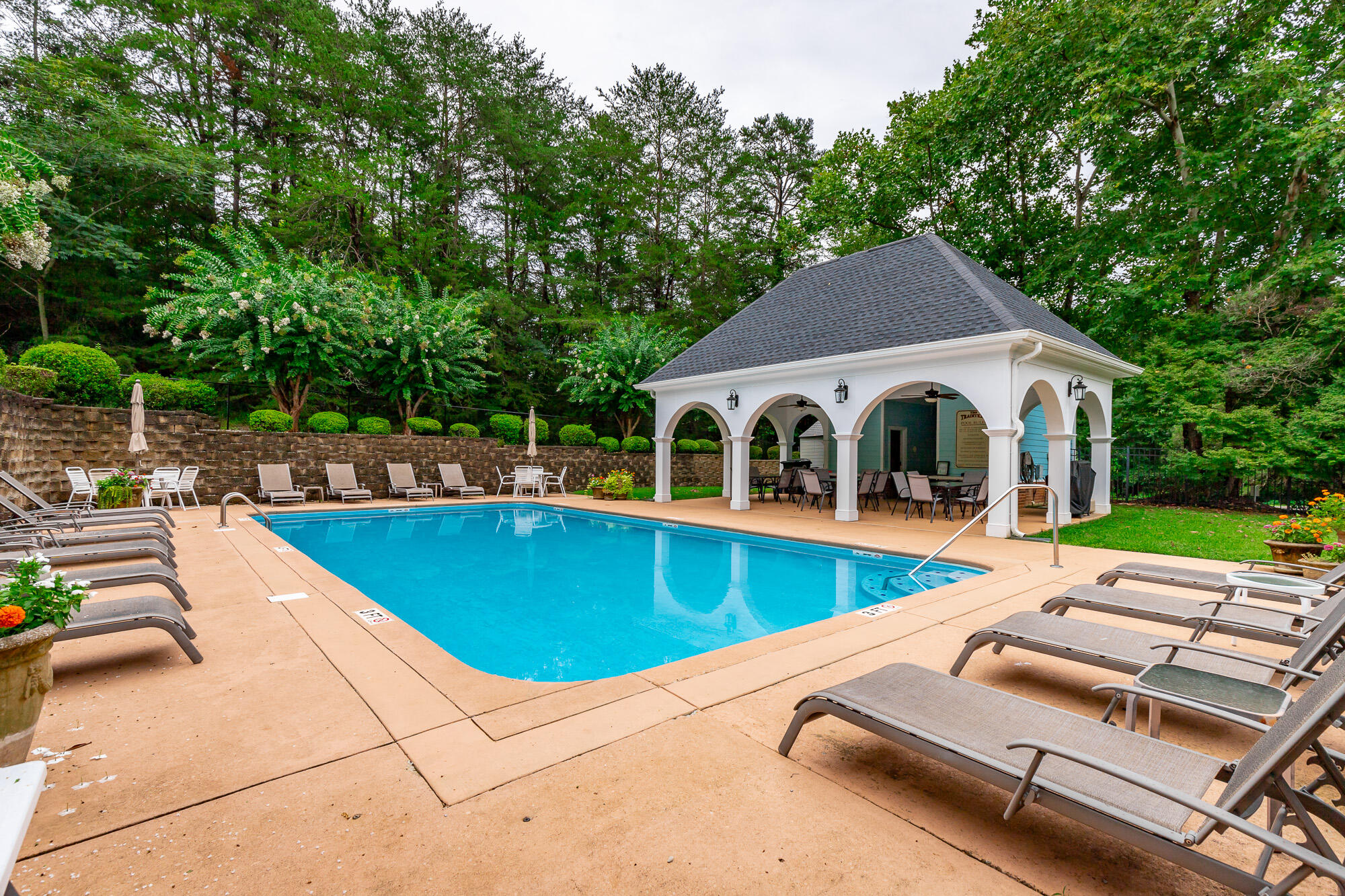 810 Younger Circle
