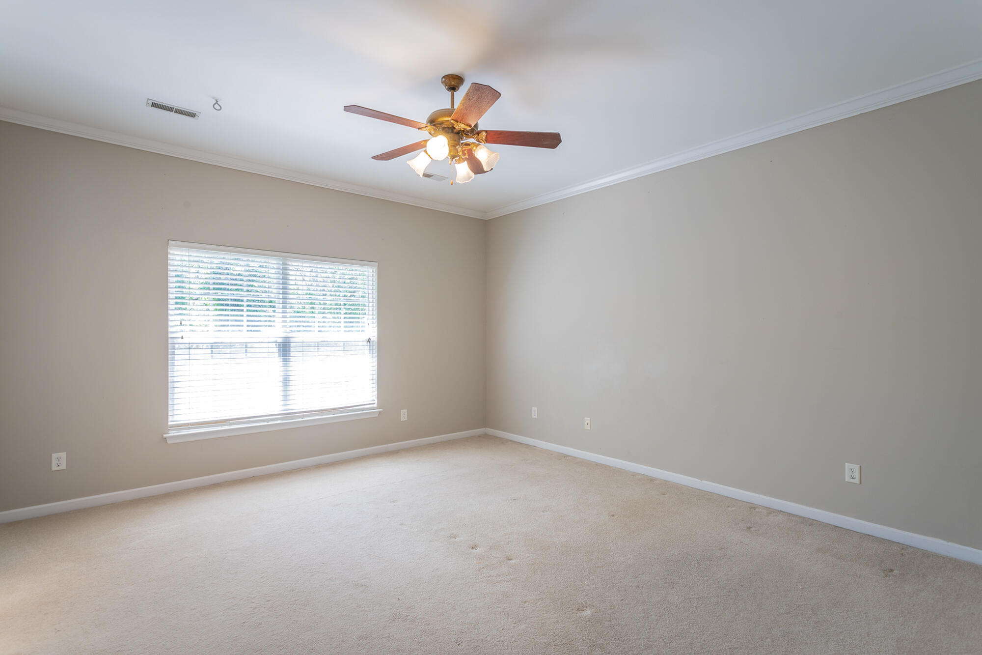 810 Younger Circle