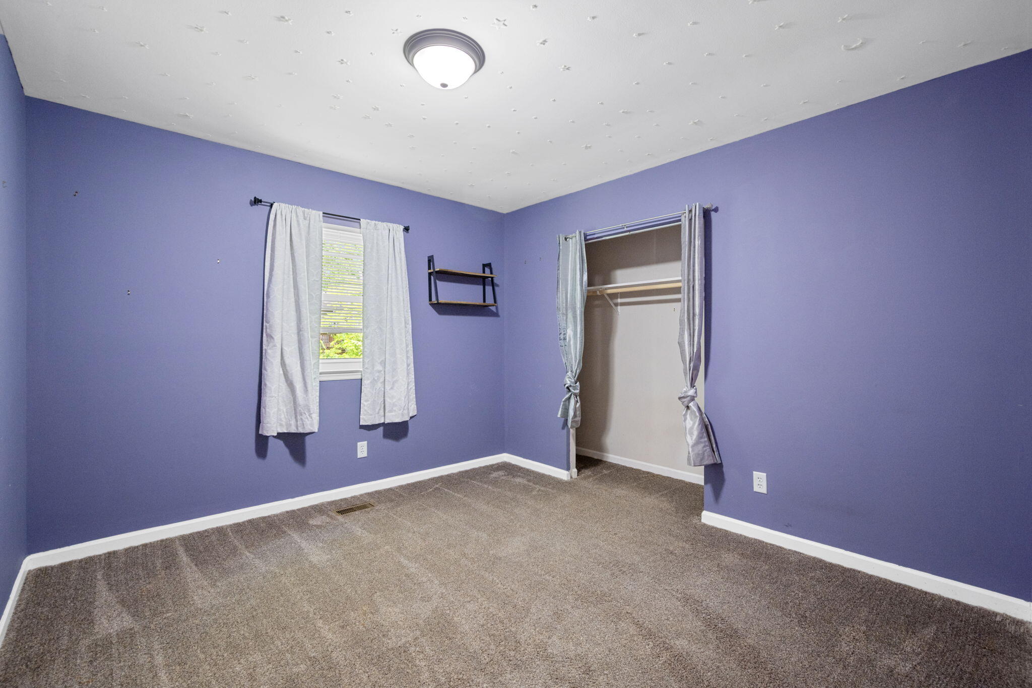 8329 Iris Road
