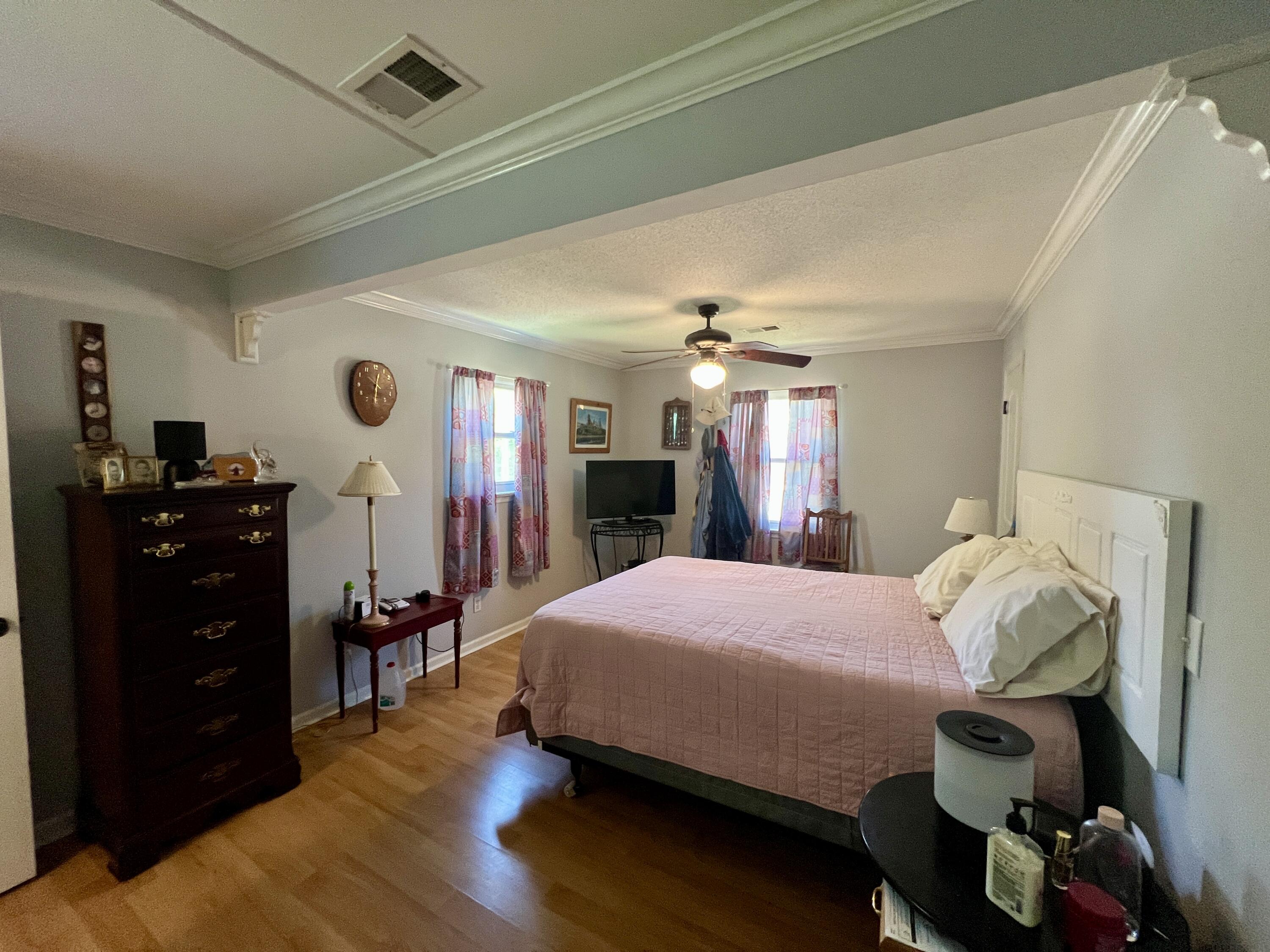 583 Pinewood Circle