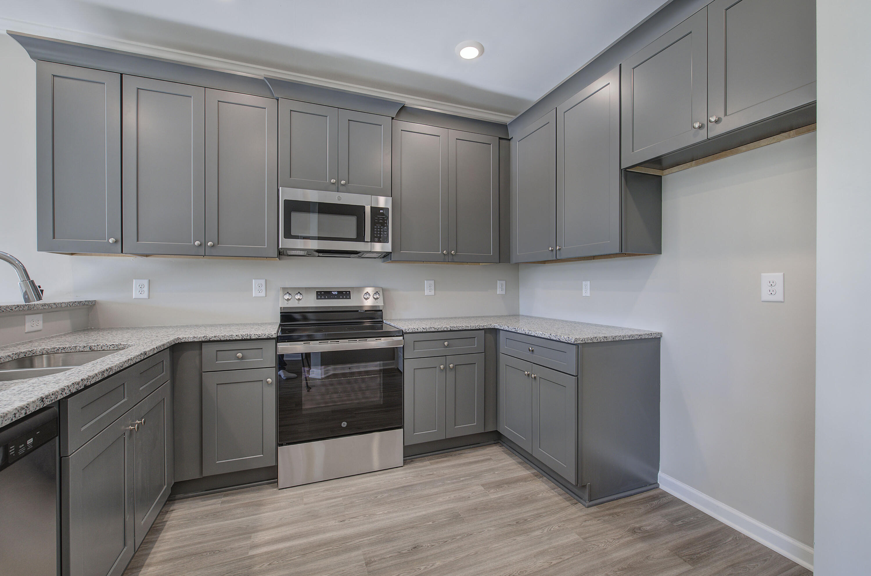 6495 Dharma Loop, 98