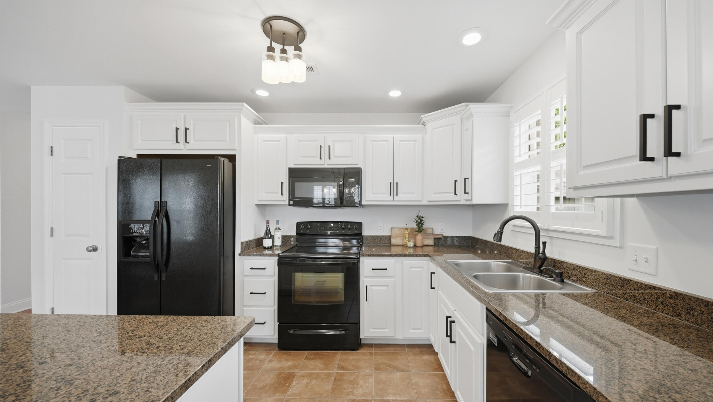 3726 Willow Lake Circle