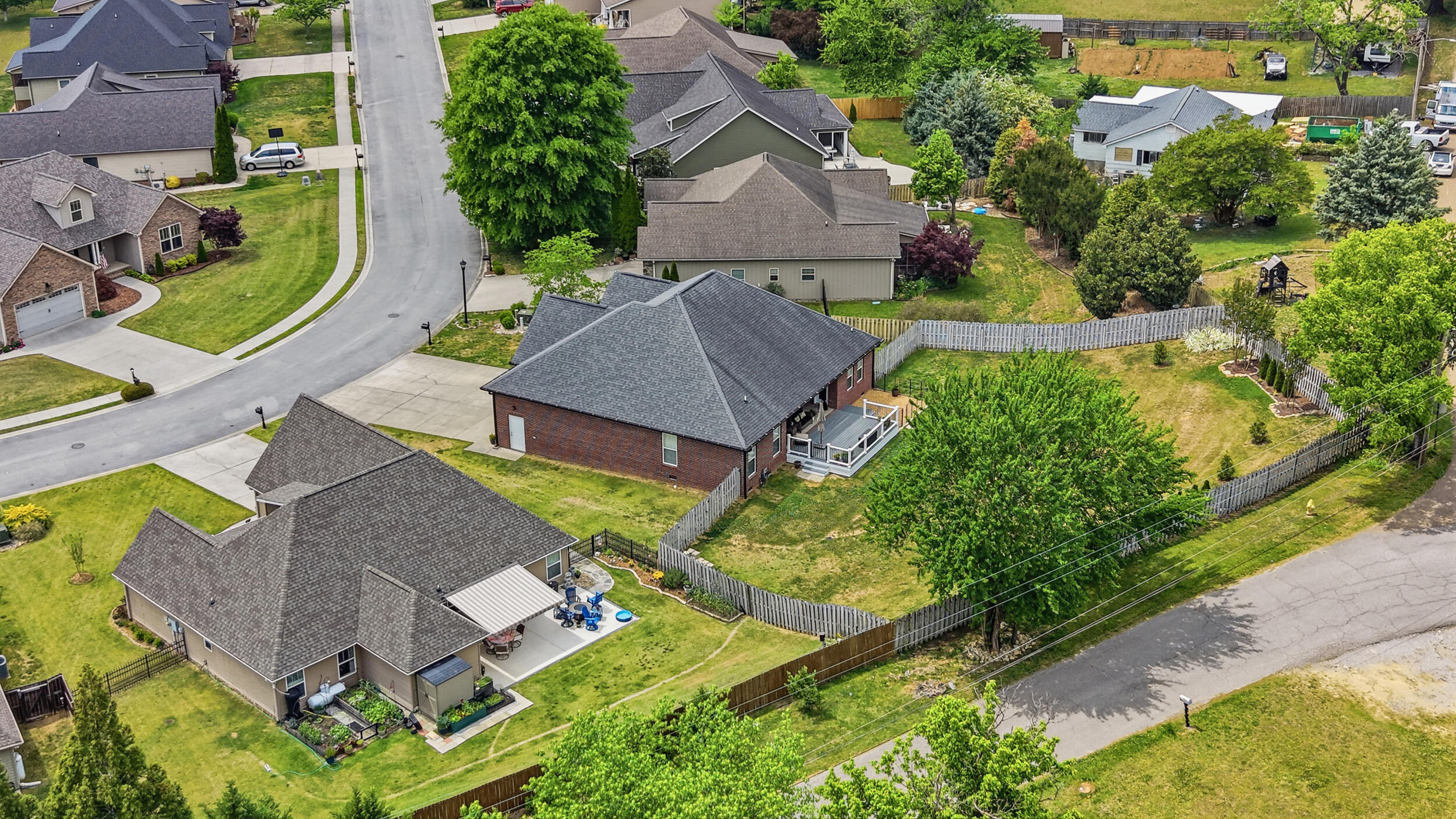 3726 Willow Lake Circle