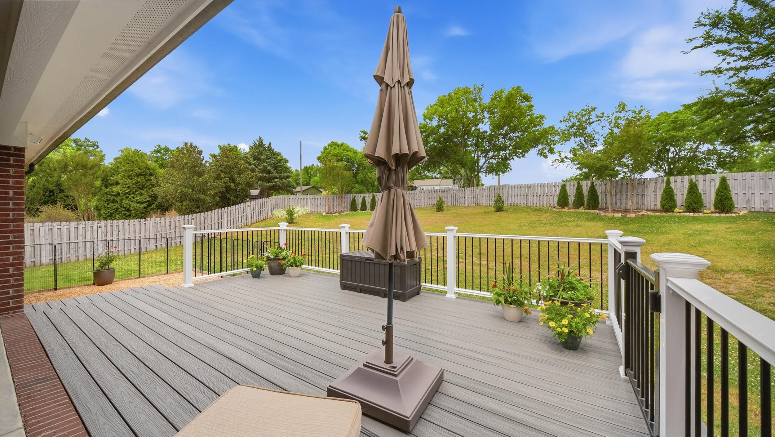 3726 Willow Lake Circle