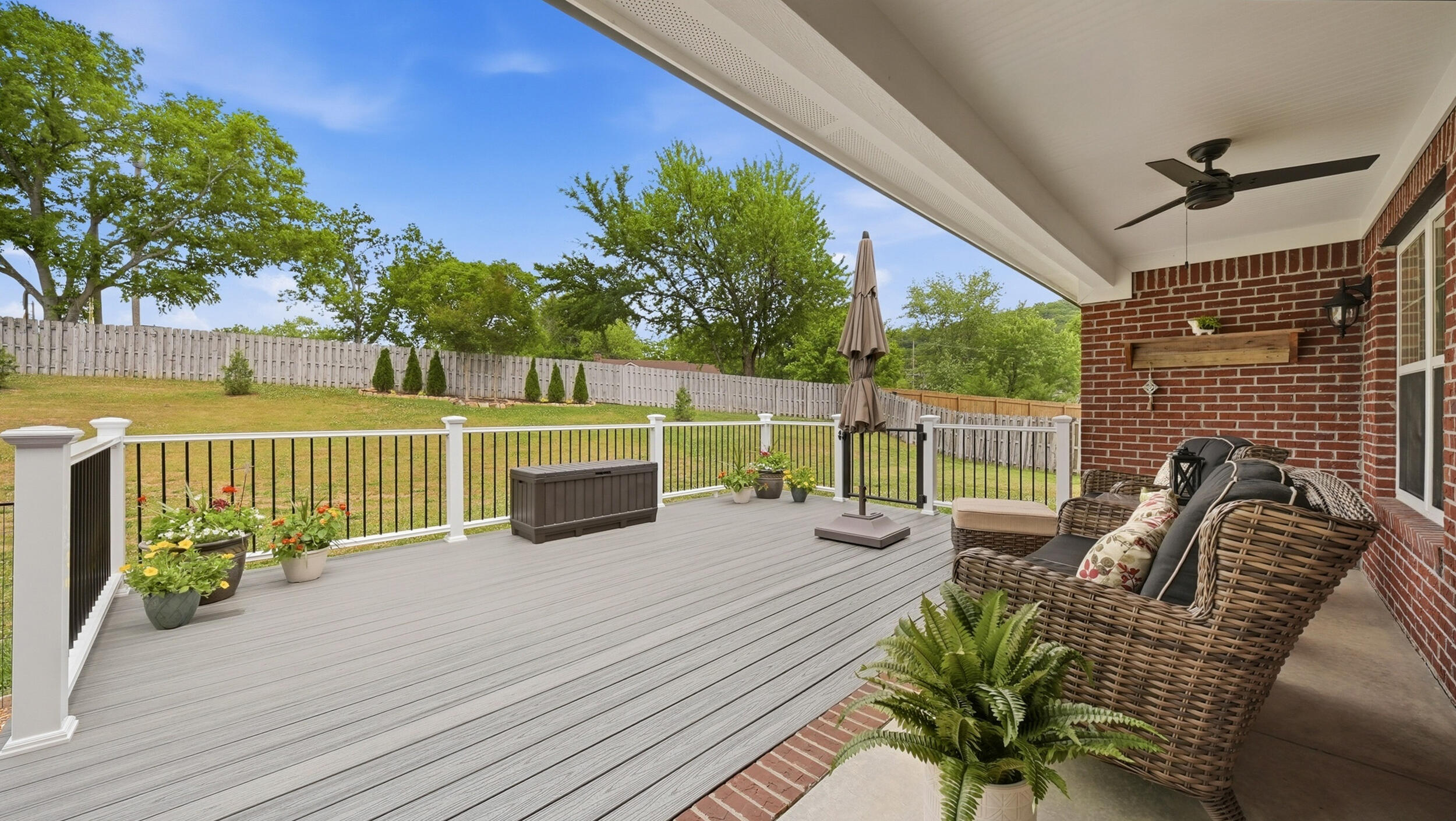 3726 Willow Lake Circle