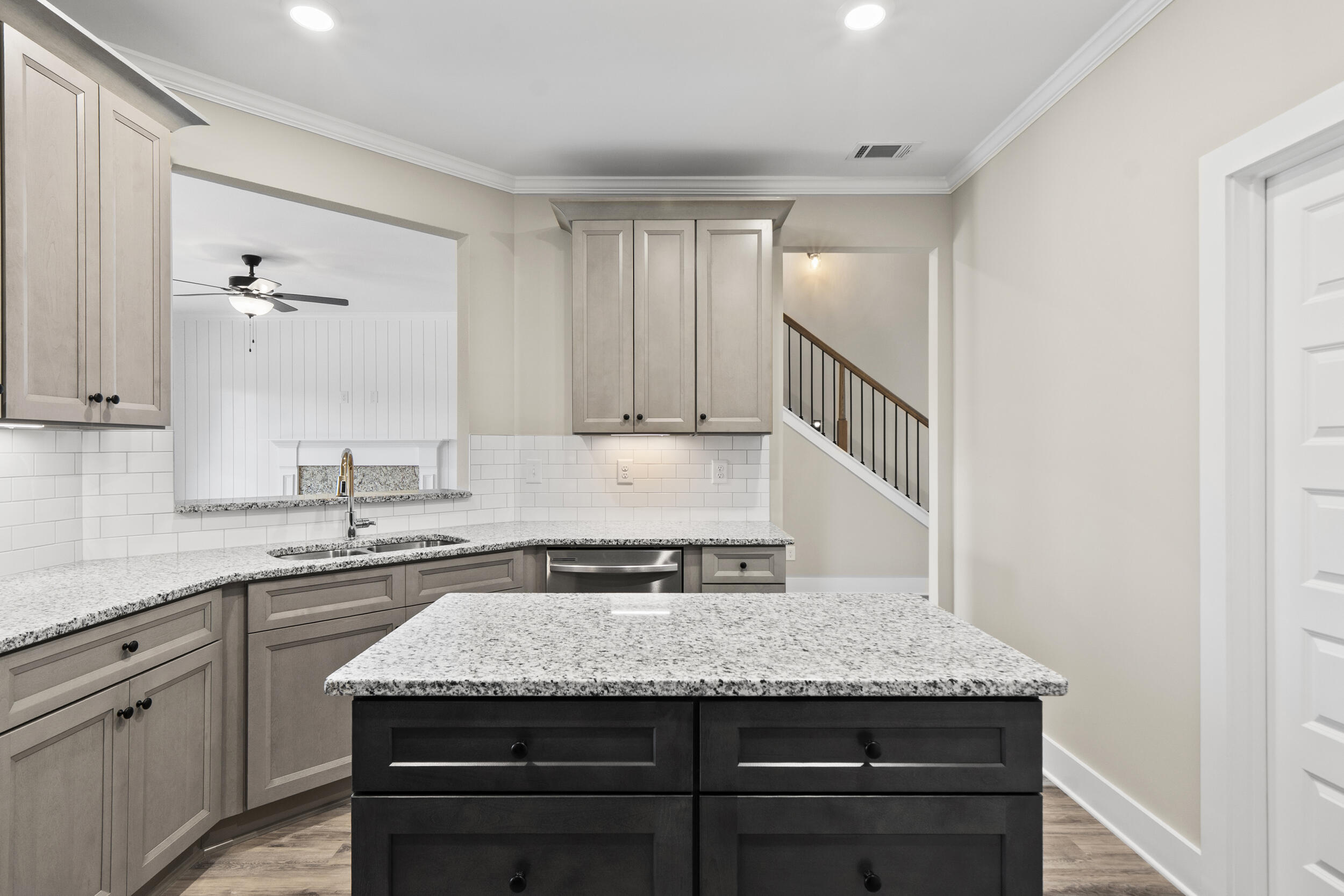 6501 Dharma Loop, 99
