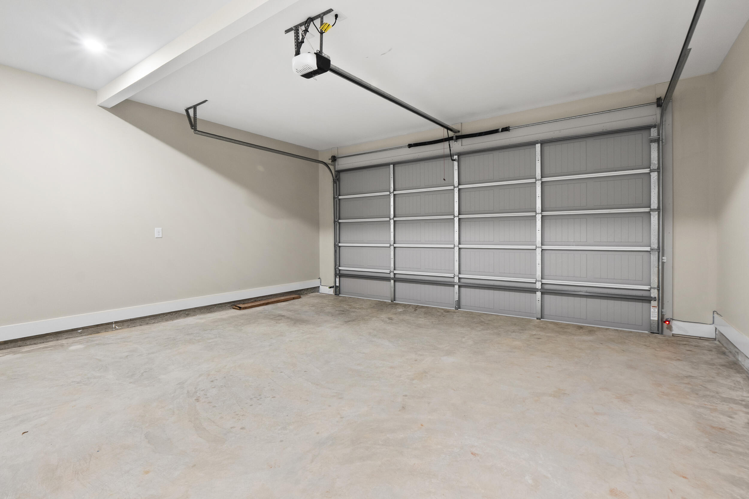 6501 Dharma Loop, 99