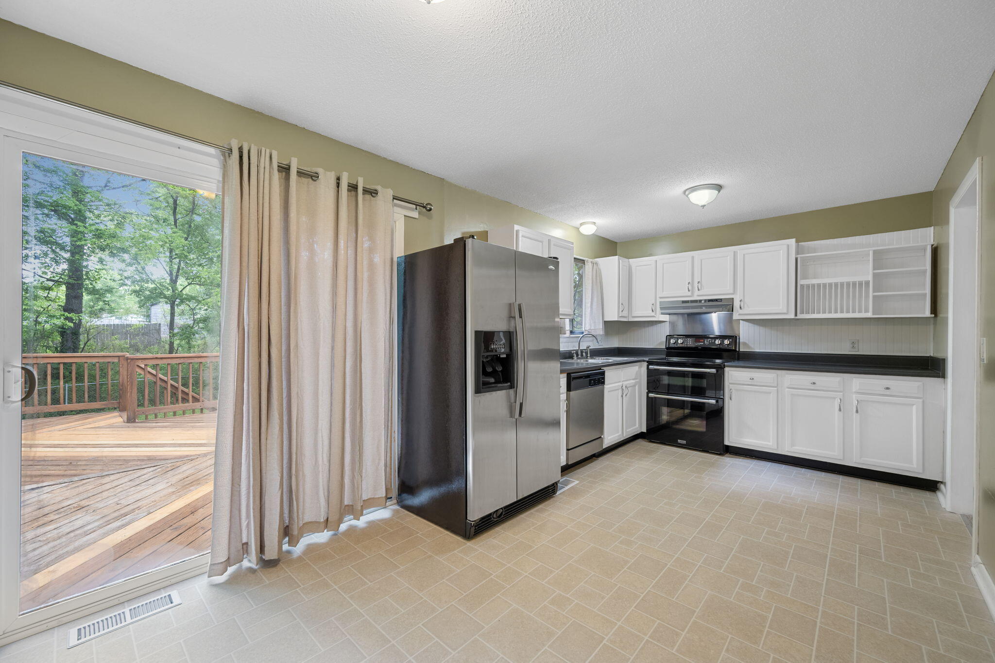 8326 Middle Road