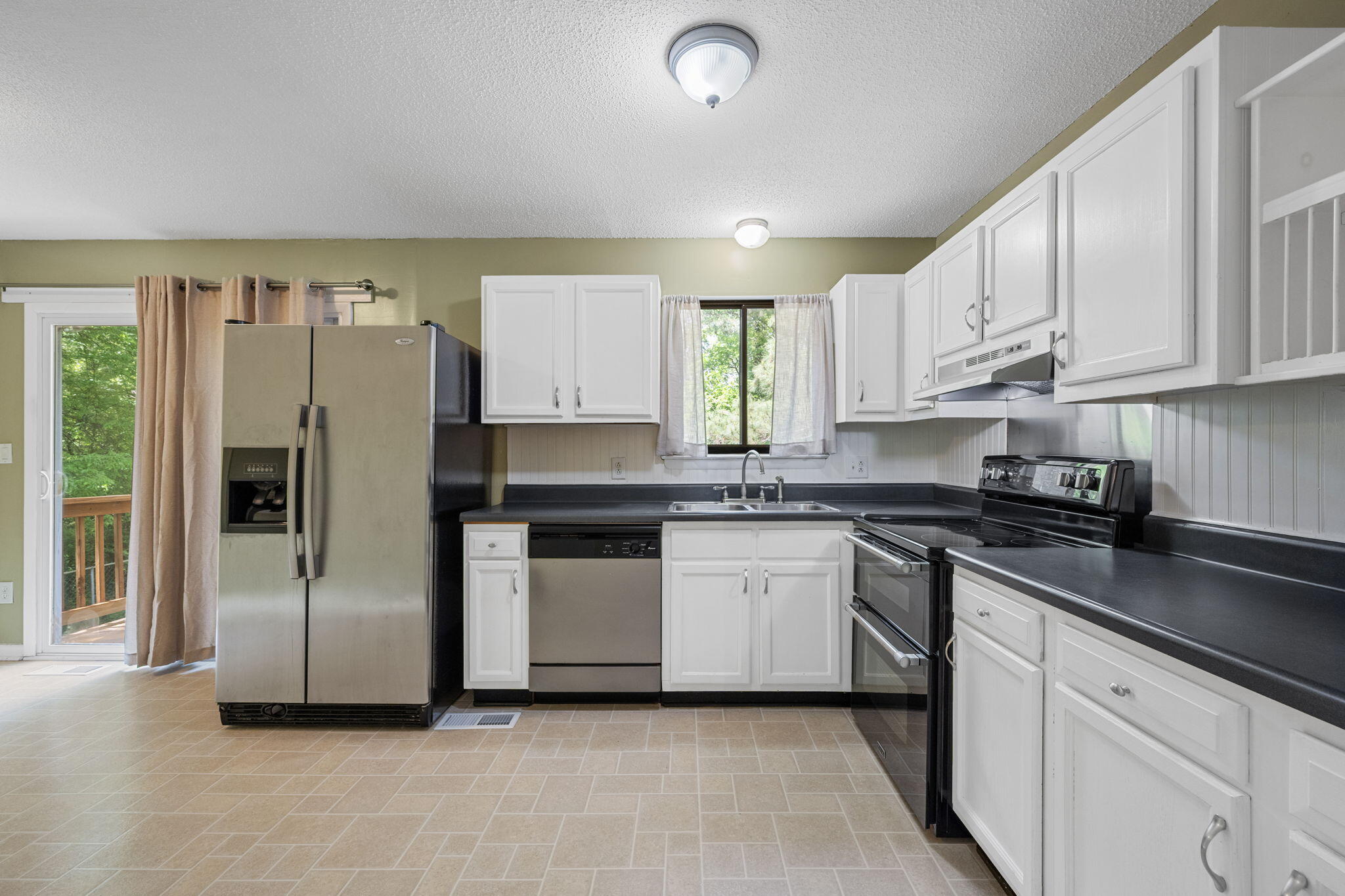 8326 Middle Road