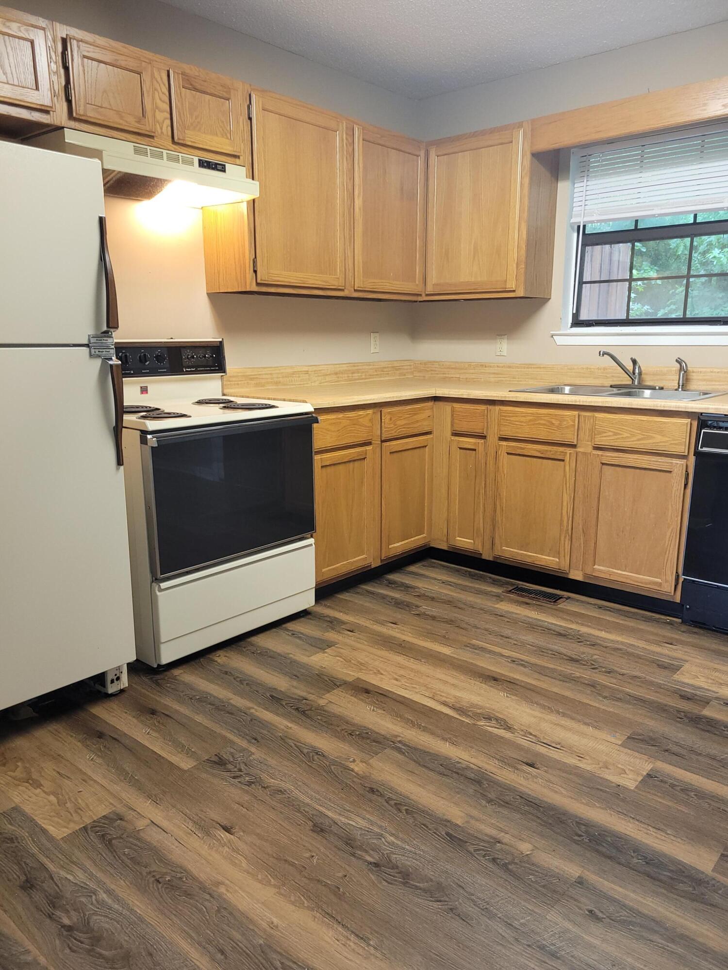 5256 Loblolly Lane