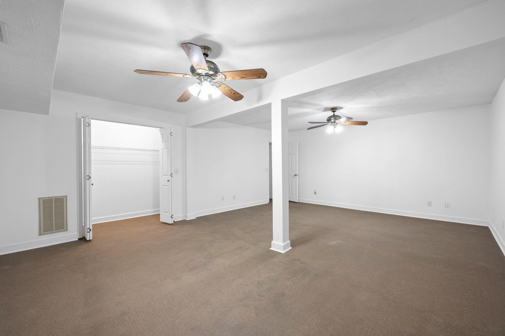 6904 Spinmaker Cove