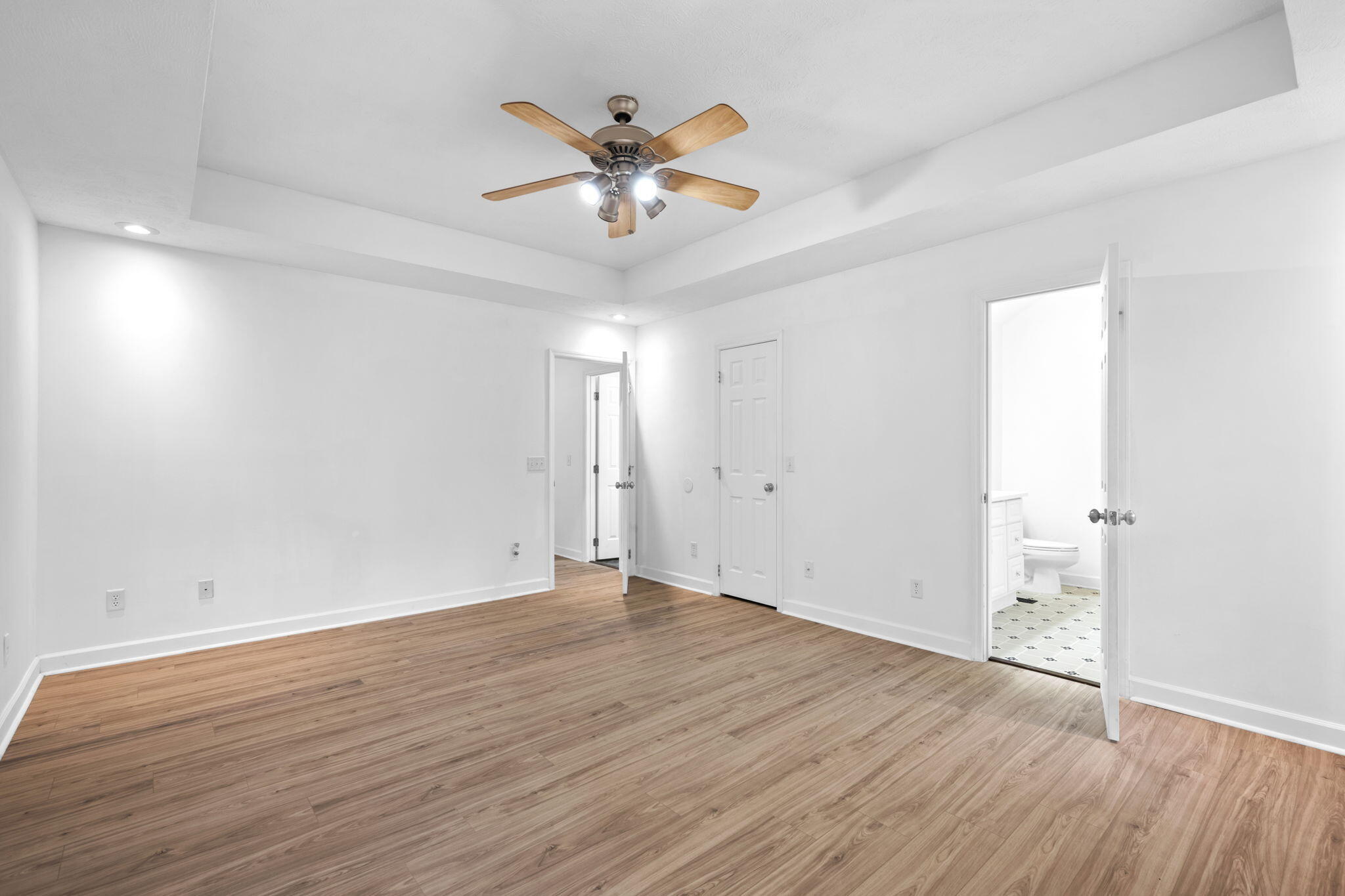 6904 Spinmaker Cove