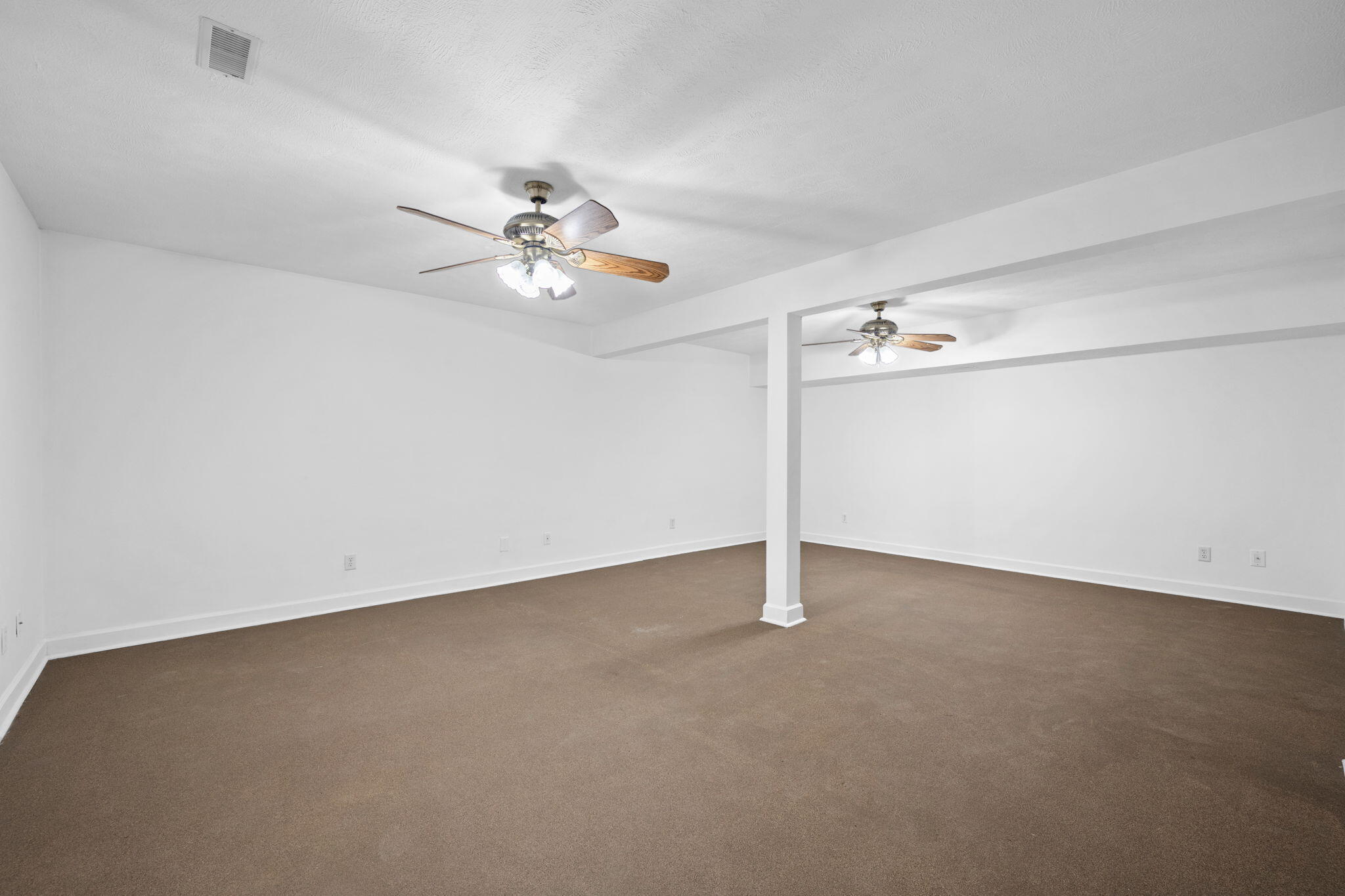 6904 Spinmaker Cove