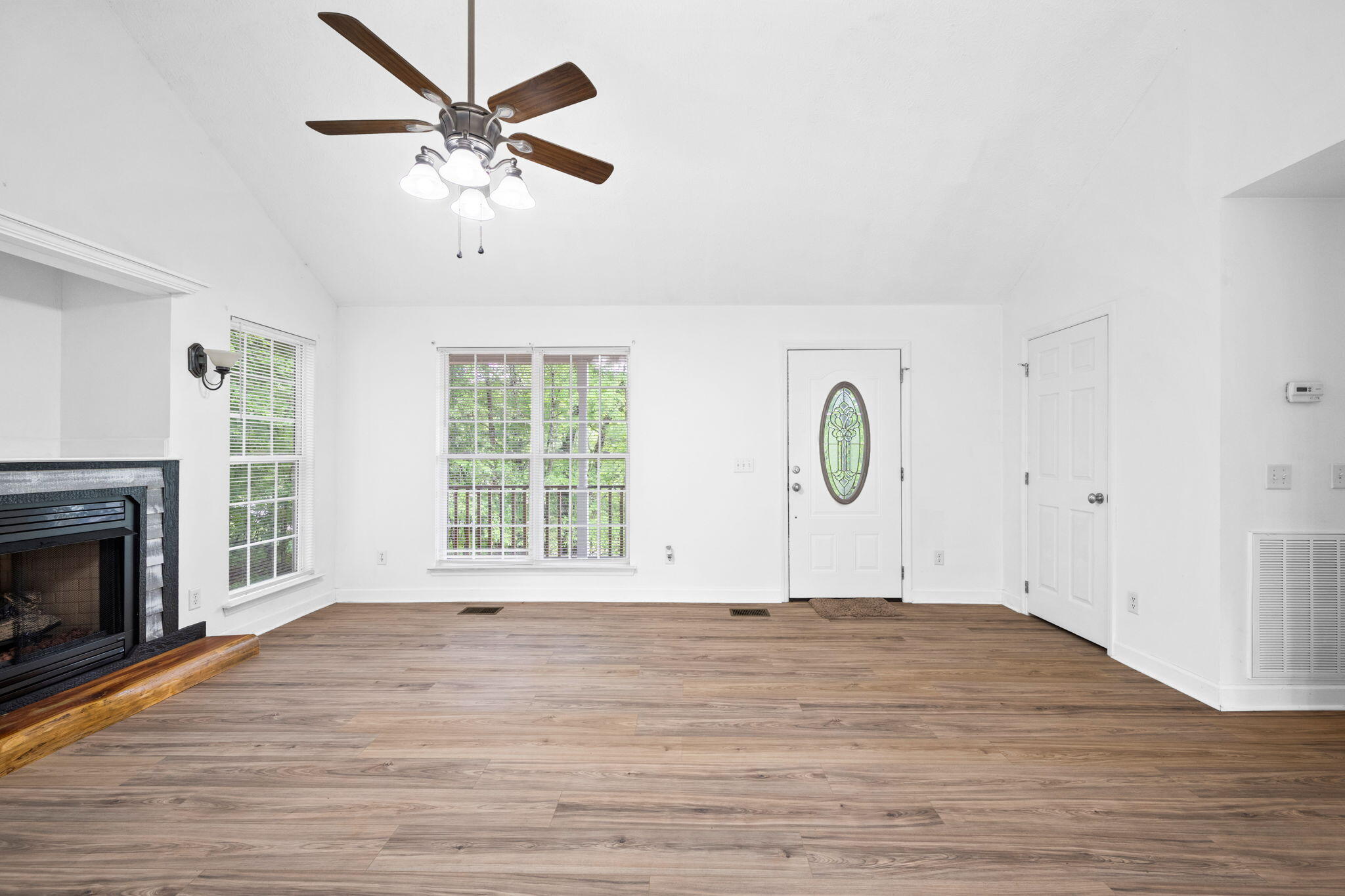 6904 Spinmaker Cove