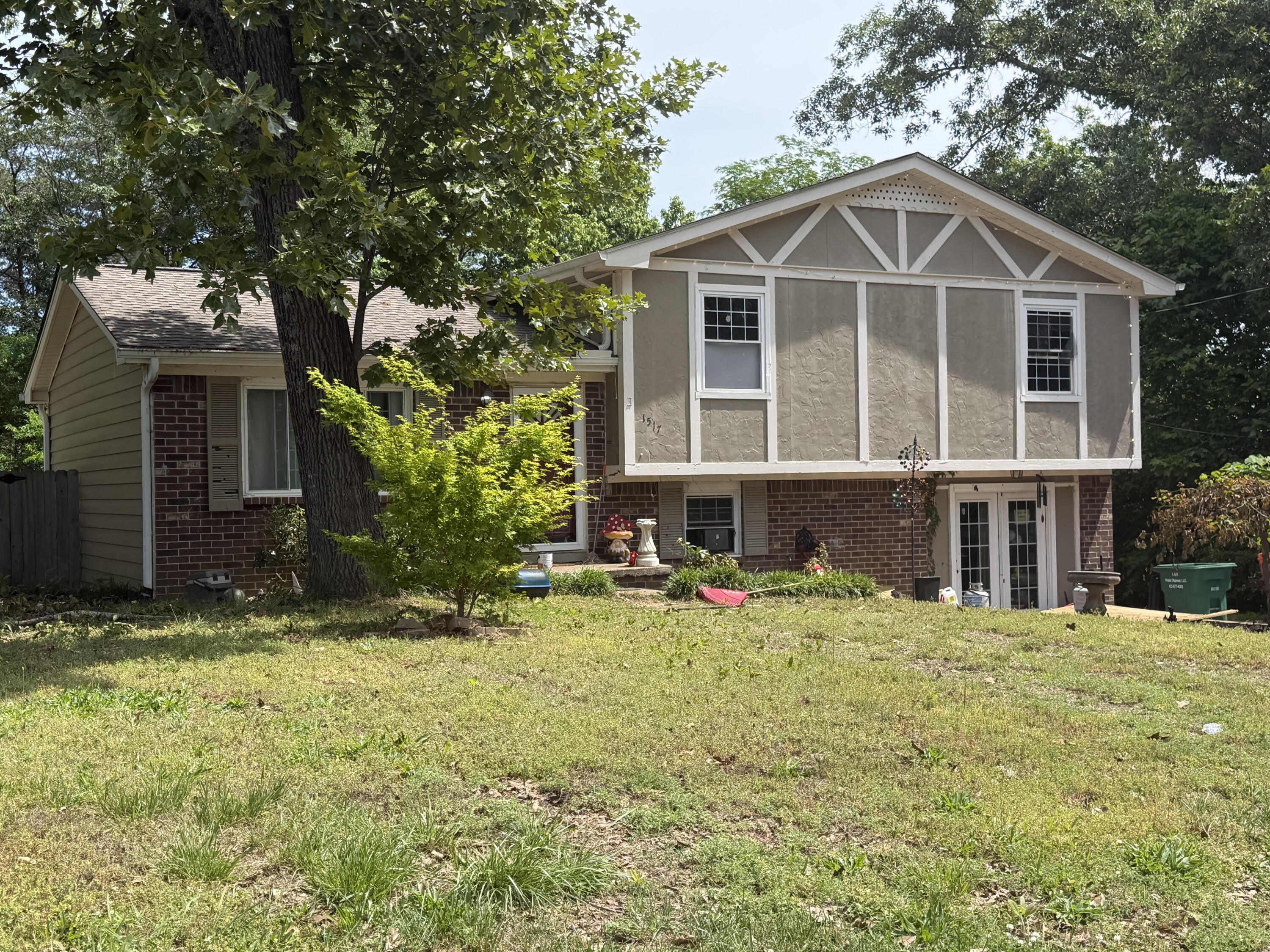 1517 N Chester Road