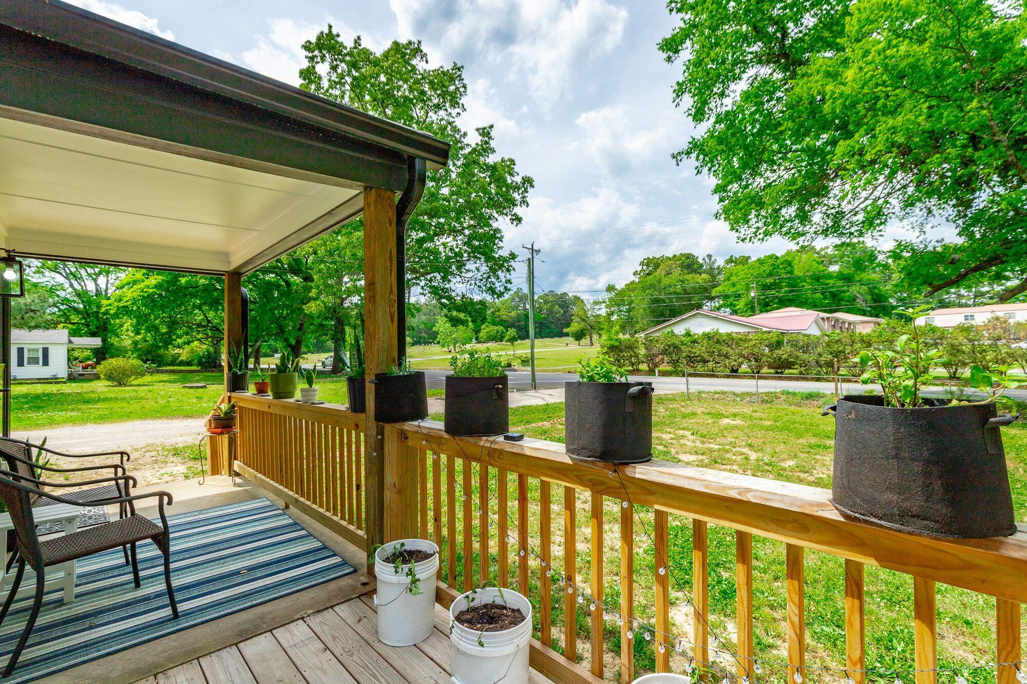 1366 Lakeview Drive