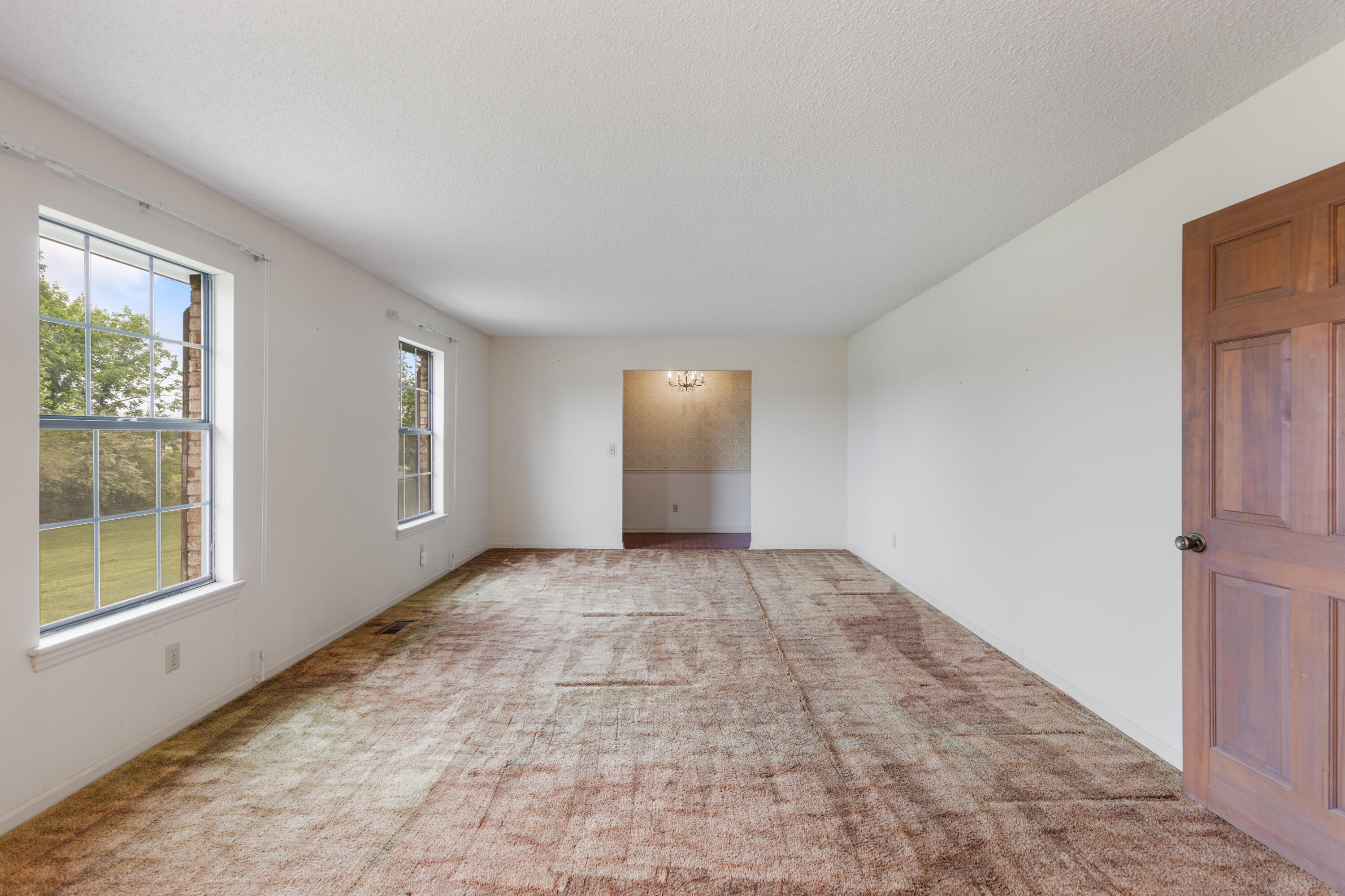 5901 Heathwood Drive