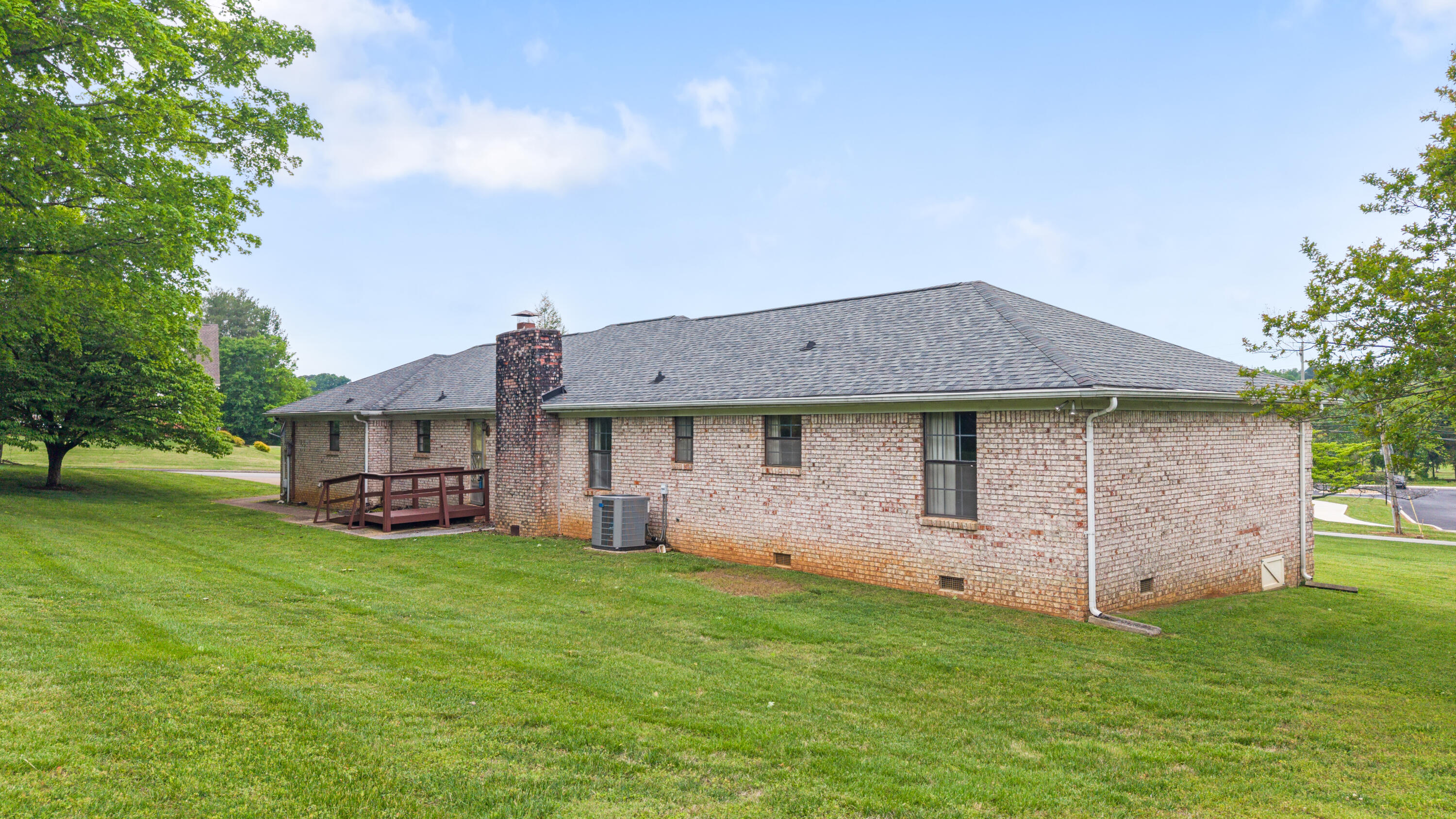 5901 Heathwood Drive