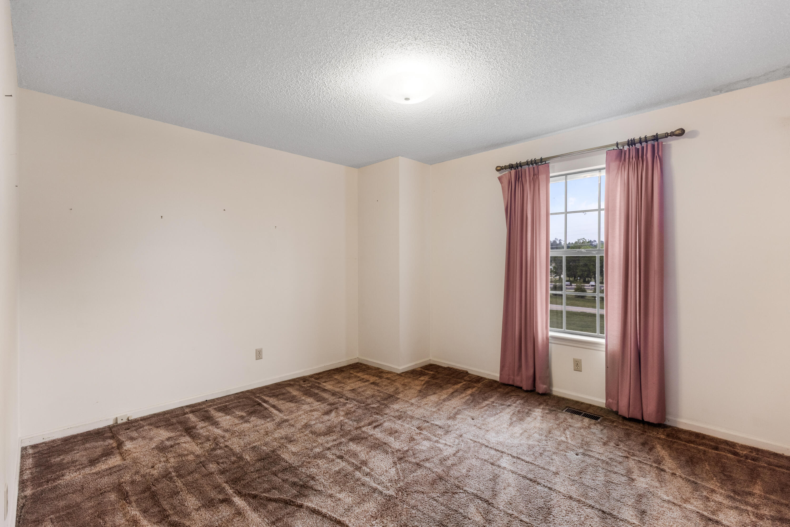 5901 Heathwood Drive