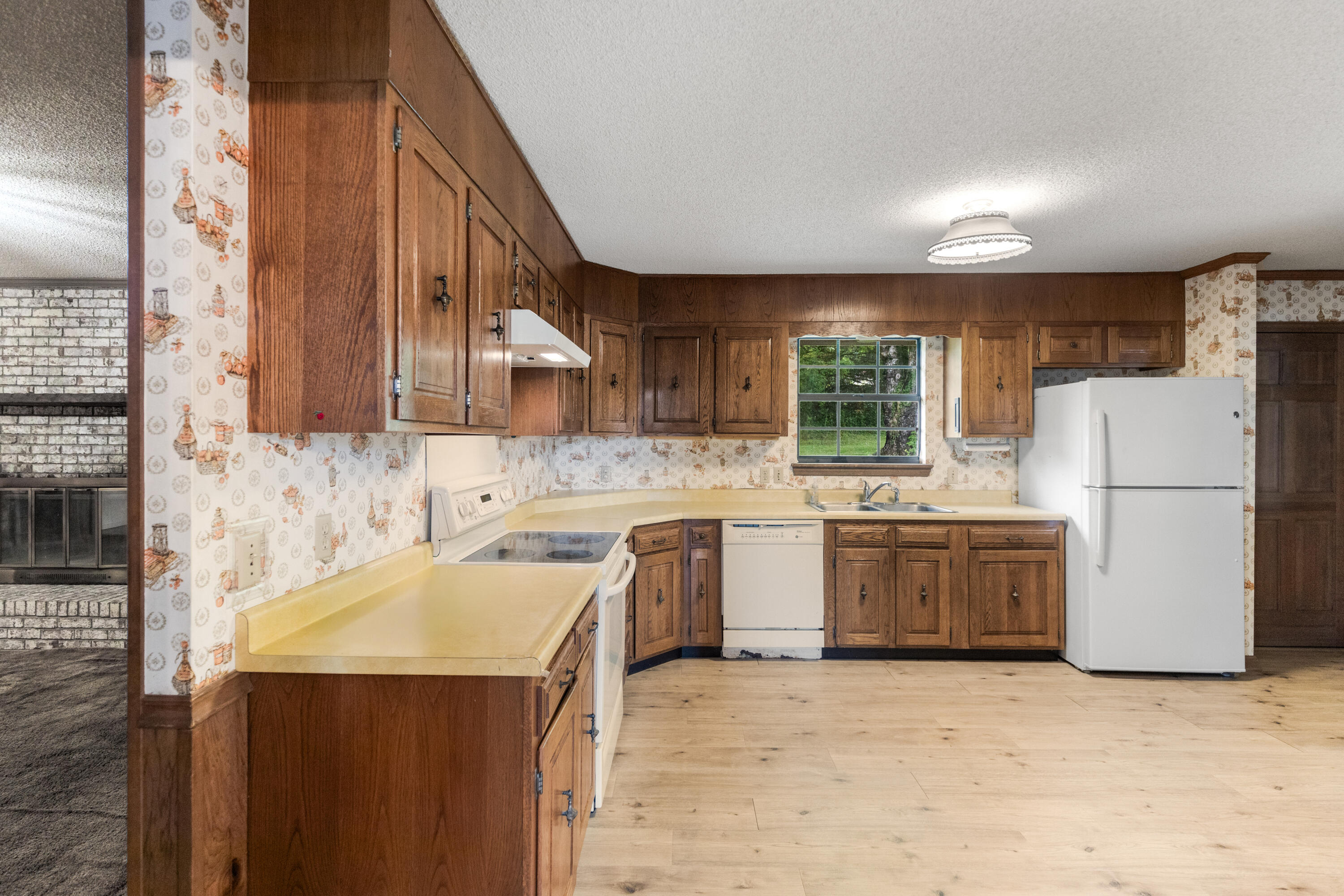5901 Heathwood Drive