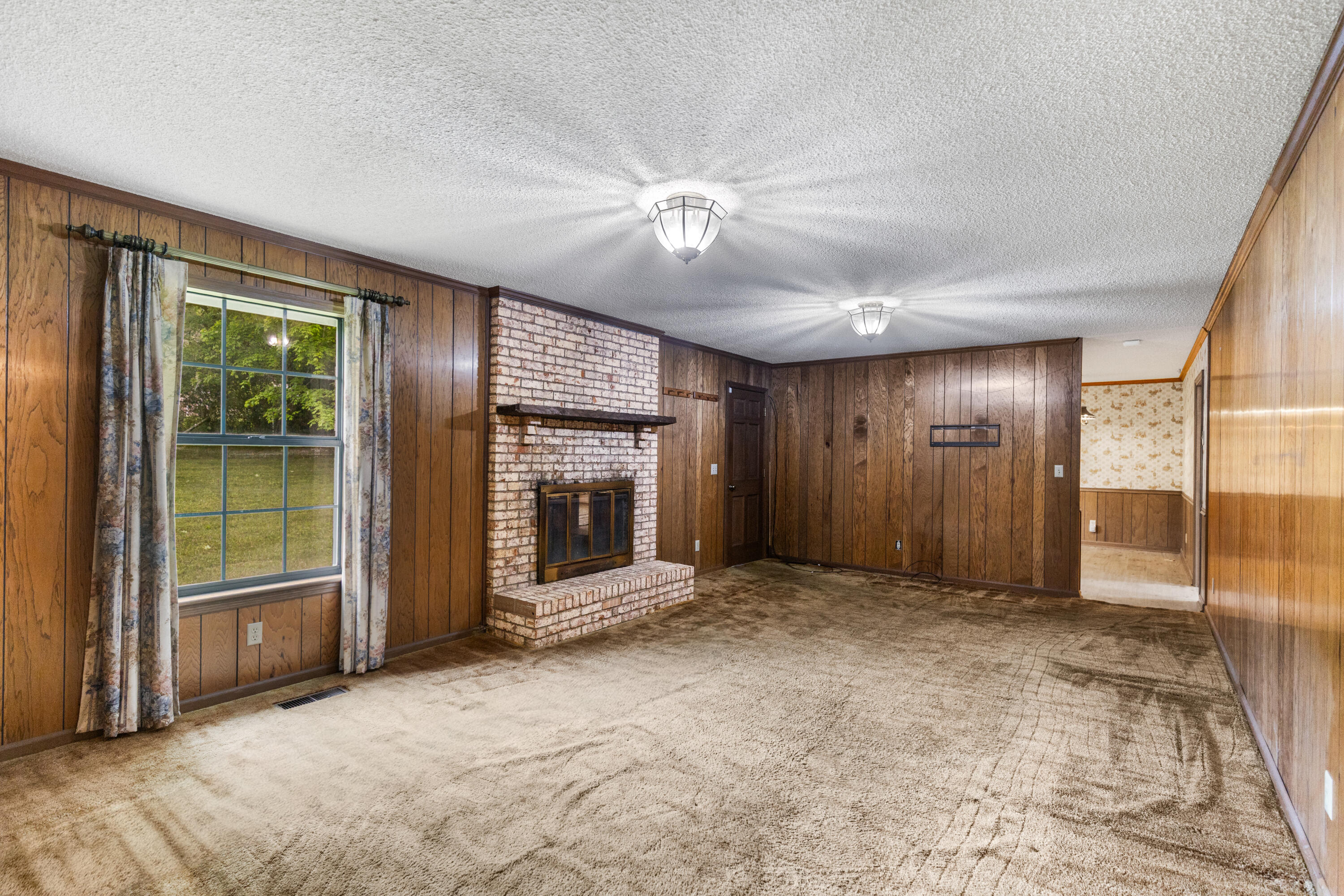 5901 Heathwood Drive