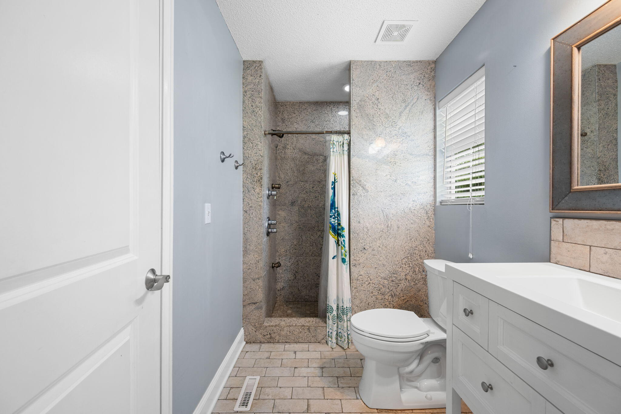 6546 Olde Ferry Landing