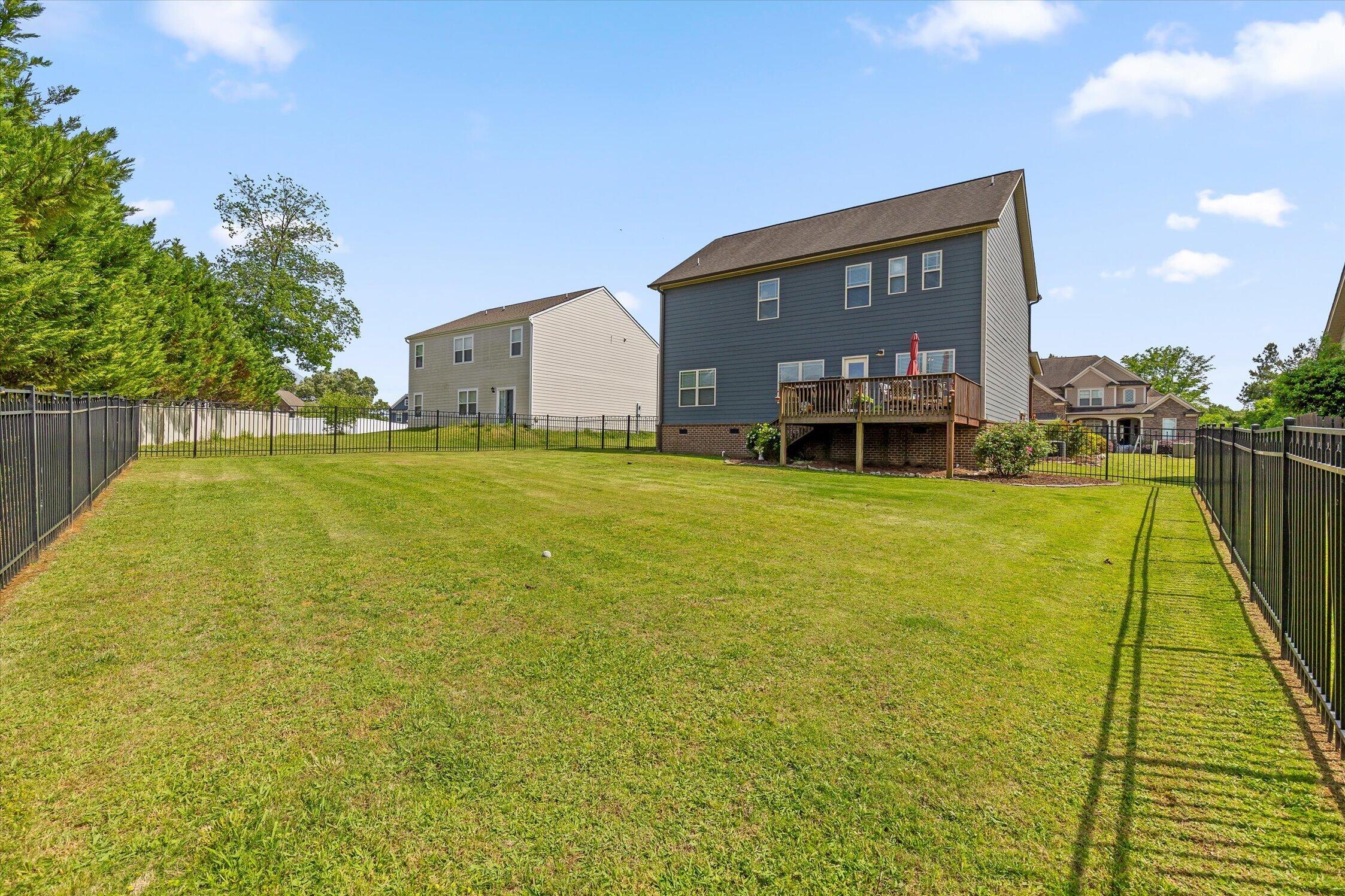 74 Shoreline Trace