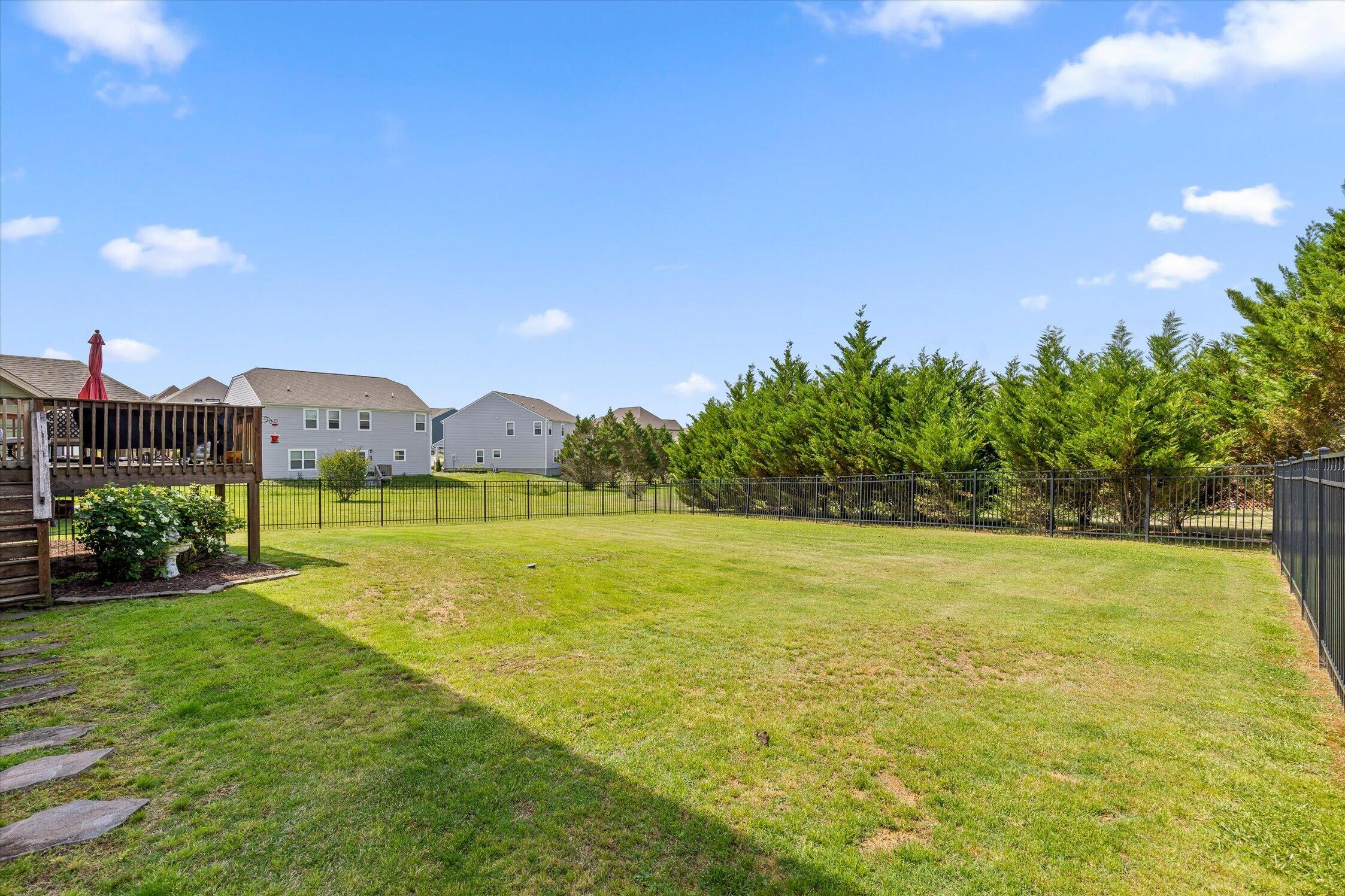 74 Shoreline Trace