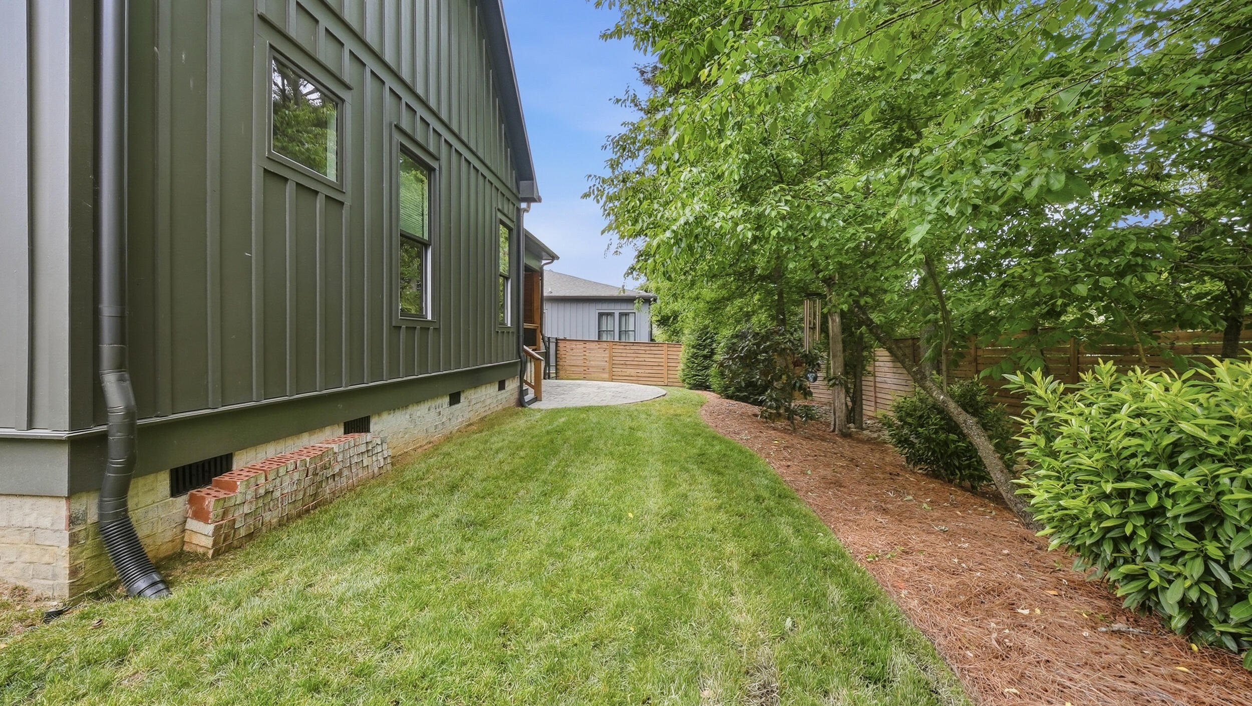 9523 Wolf Creek Trail