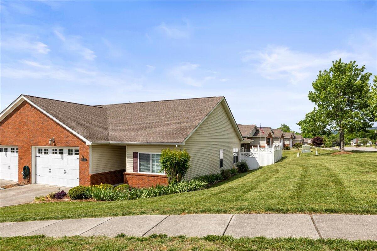 9619 Scarlet Oak Lane, 40