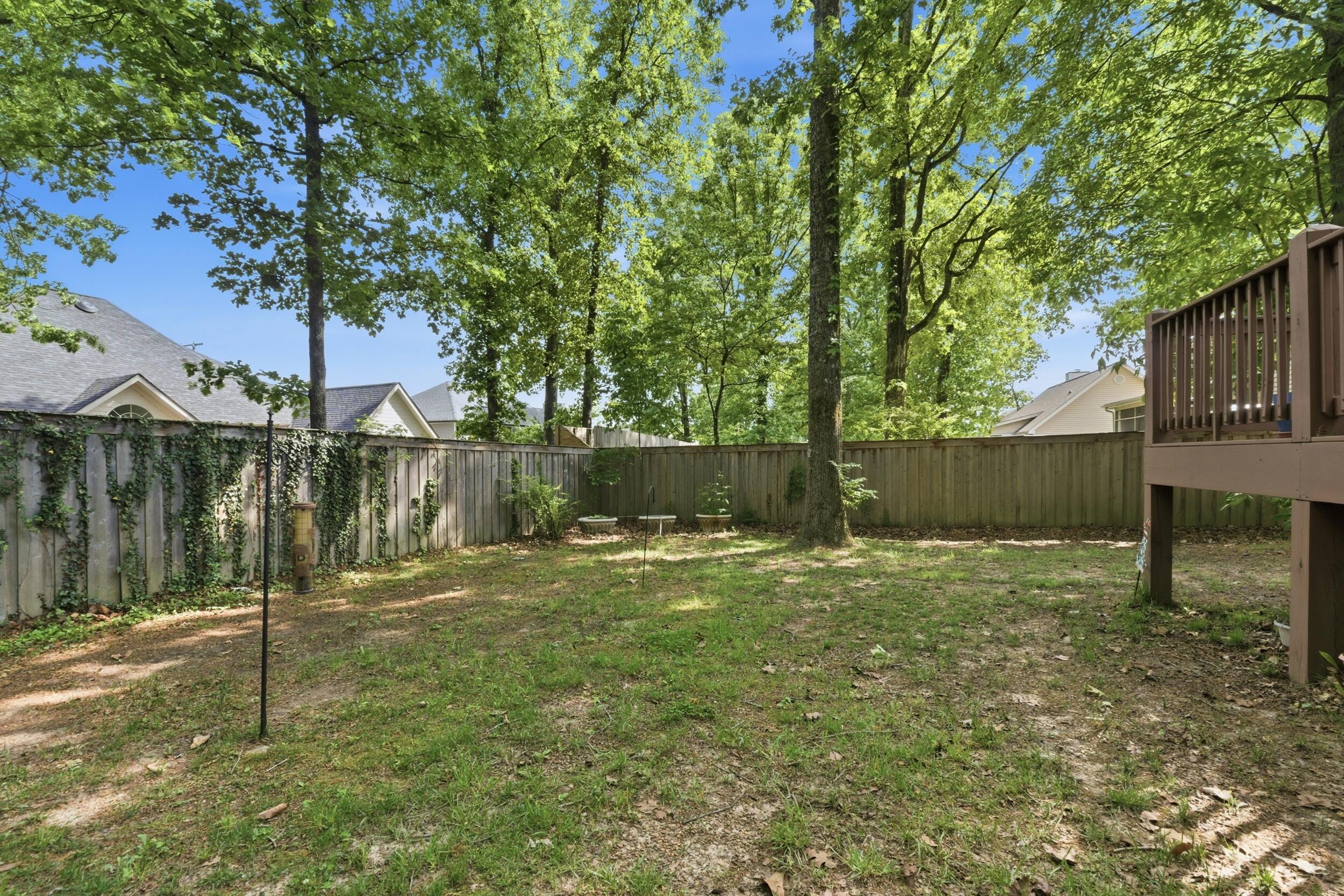 2418 Charleston Square