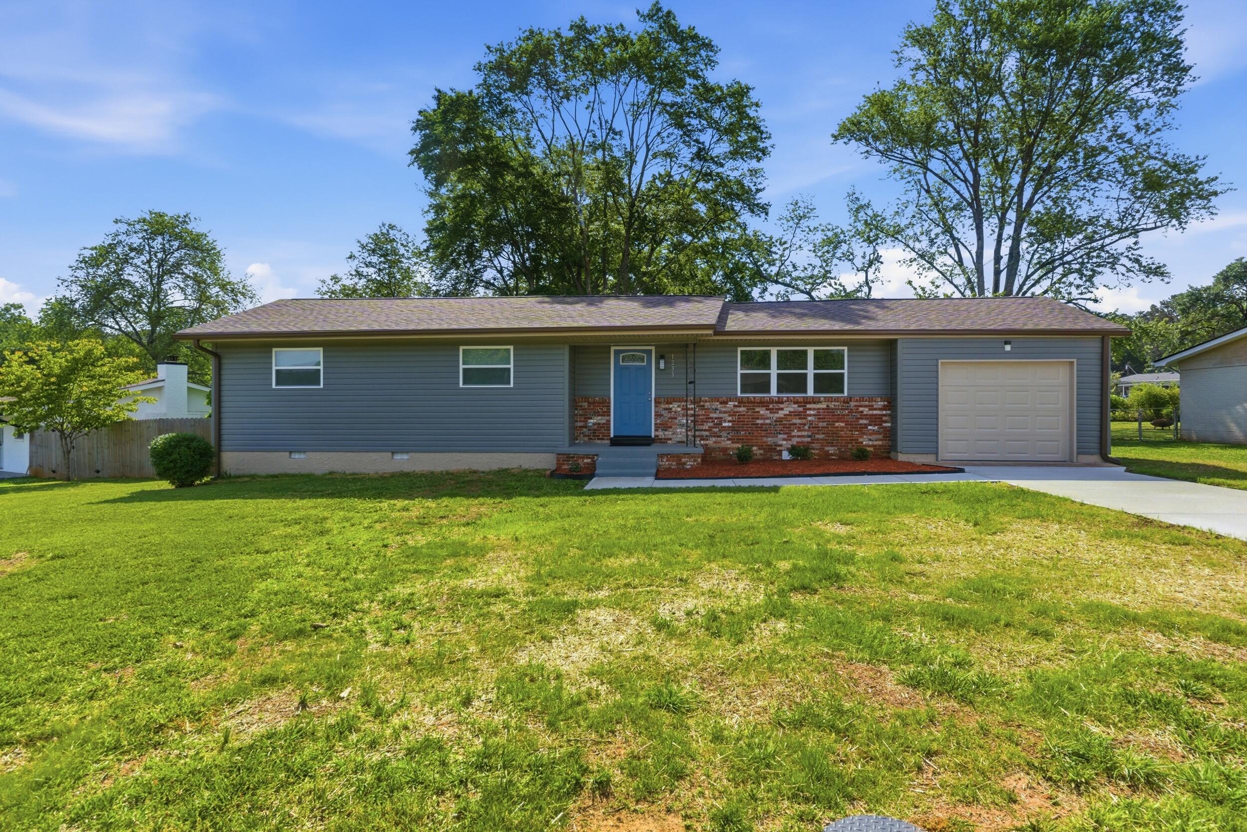 1233 Radmoor Drive