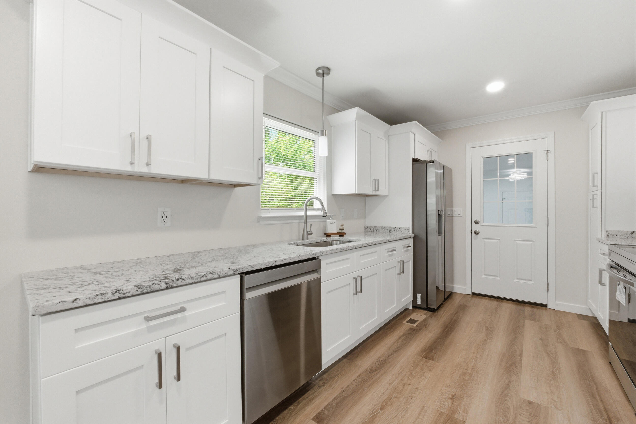 1233 Radmoor Drive