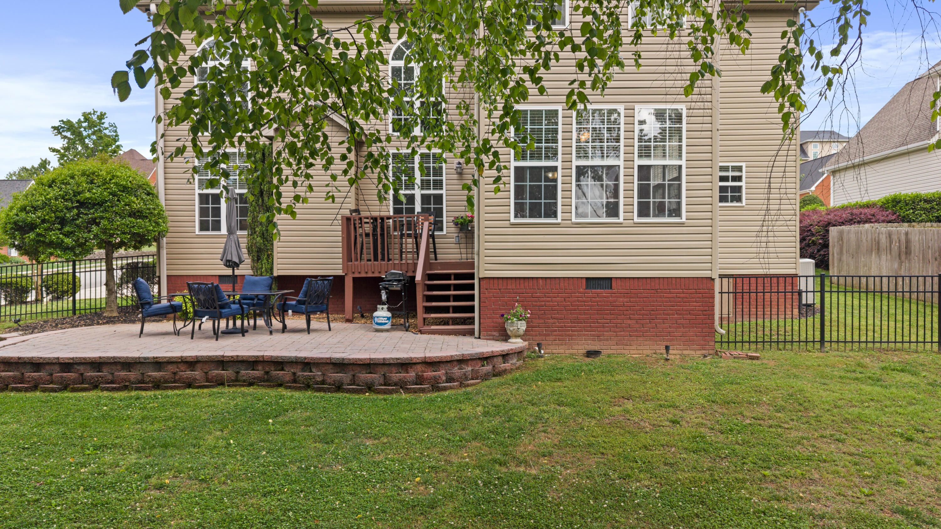9698 Chaucer Terrace