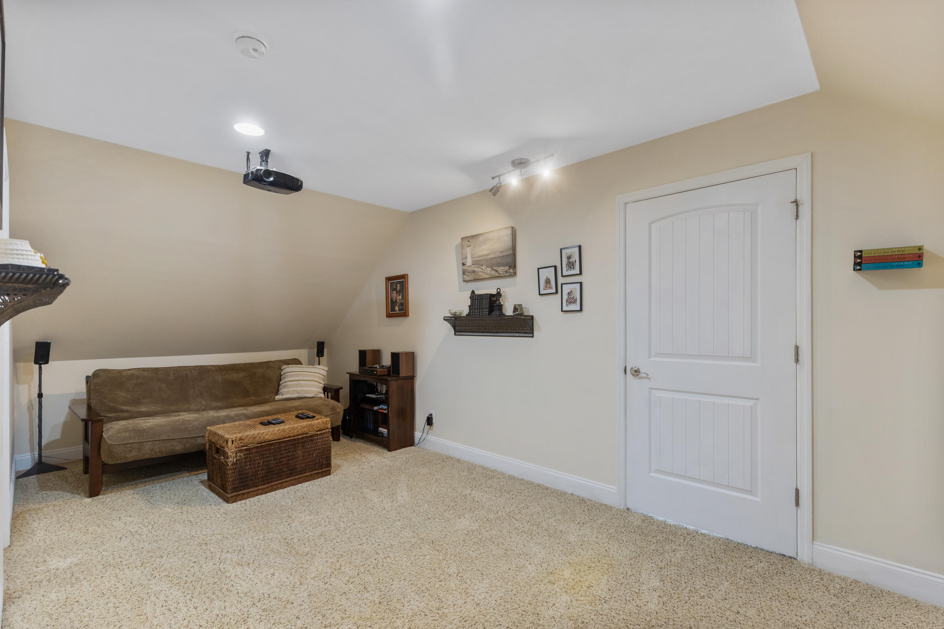 9698 Chaucer Terrace