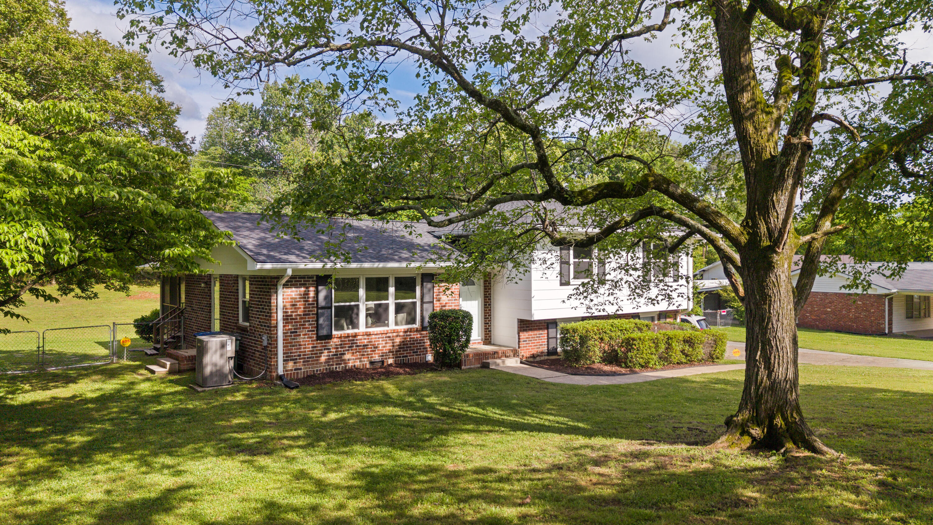 2414 Standifer Gap Road
