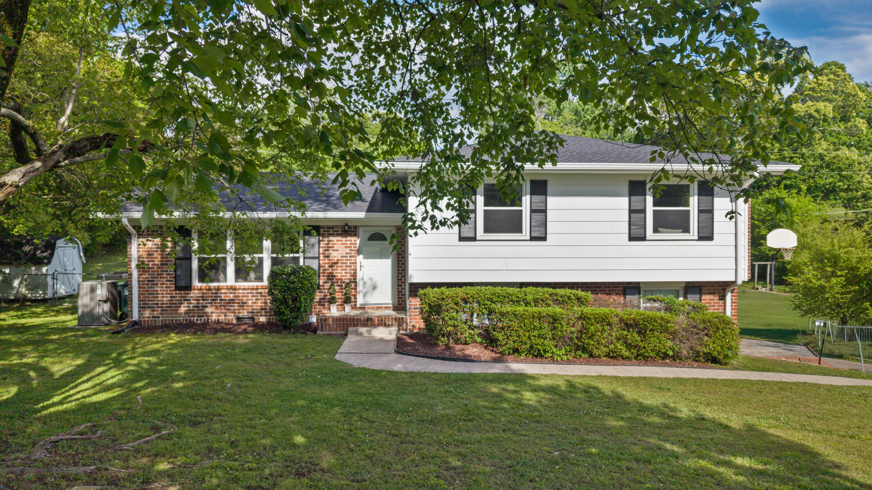 2414 Standifer Gap Road