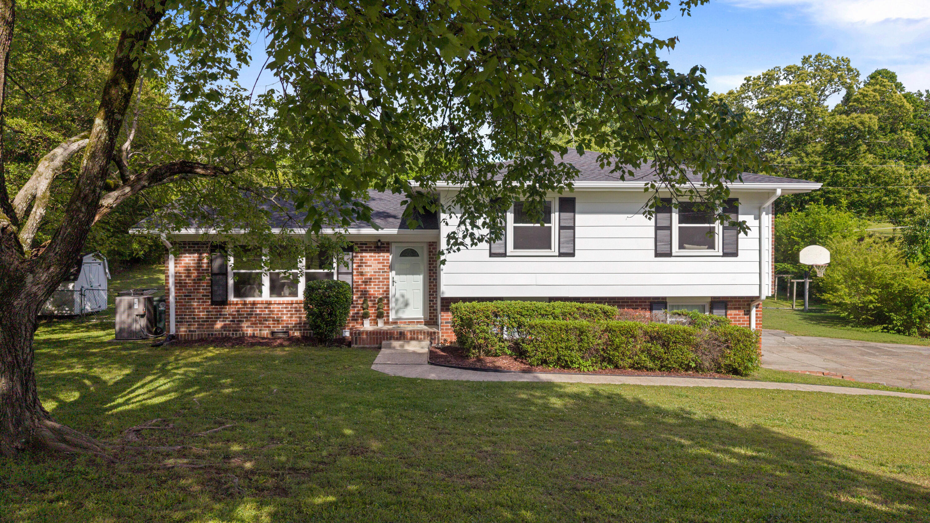 2414 Standifer Gap Road