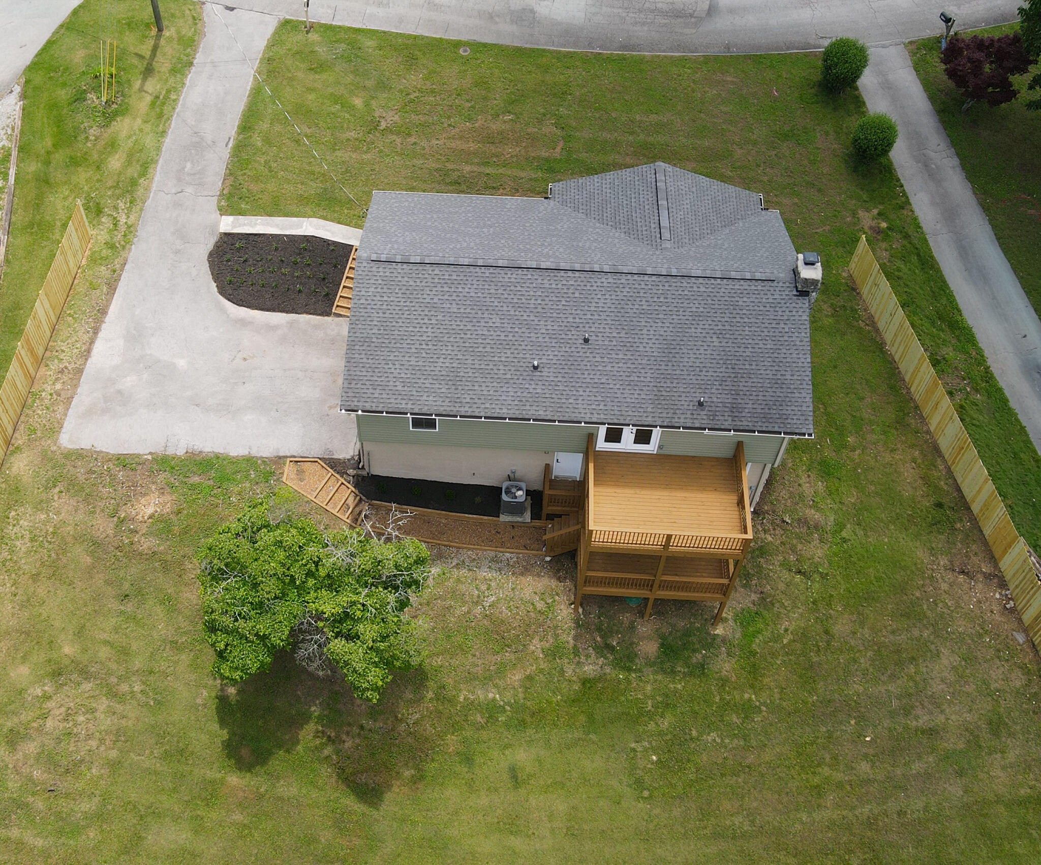 6909 Sandy Cove Drive
