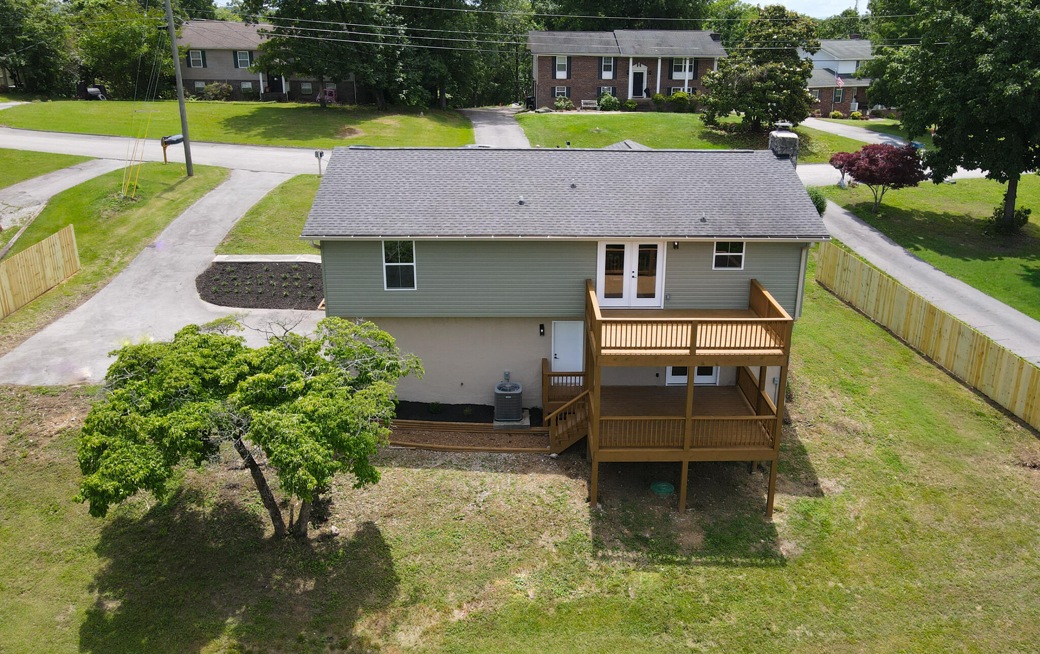 6909 Sandy Cove Drive