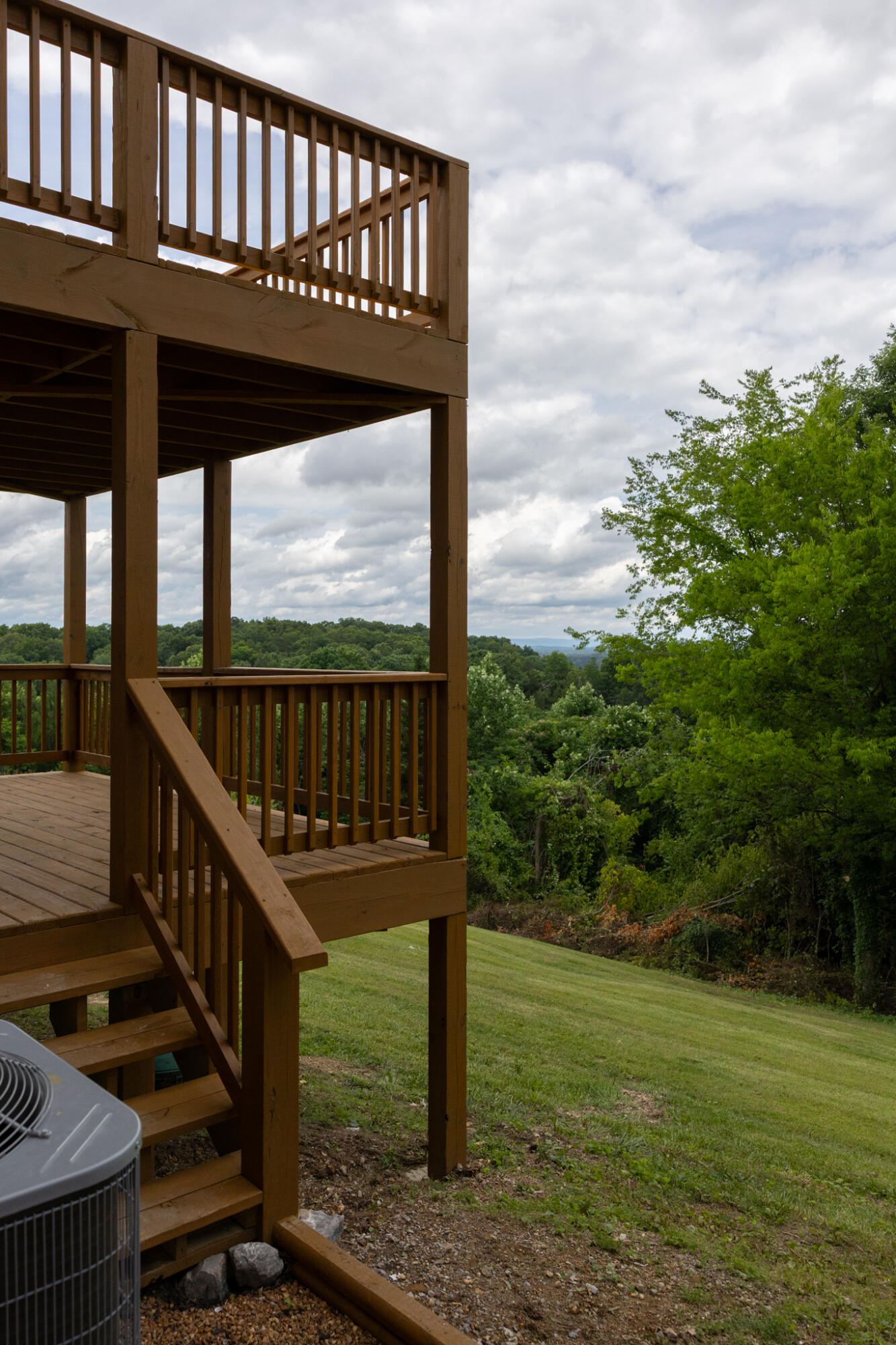 6909 Sandy Cove Drive