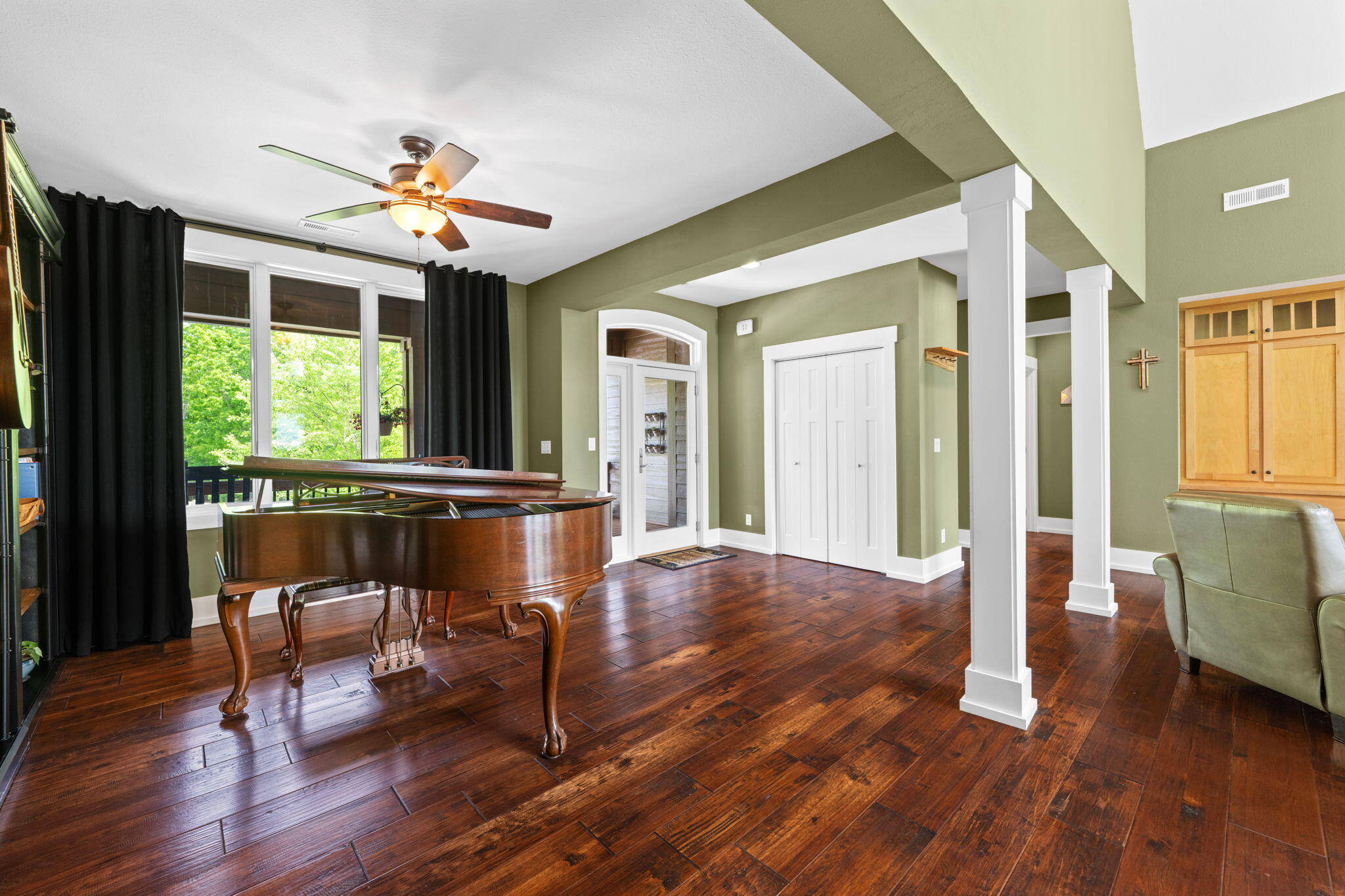 3099 Sunset Drive