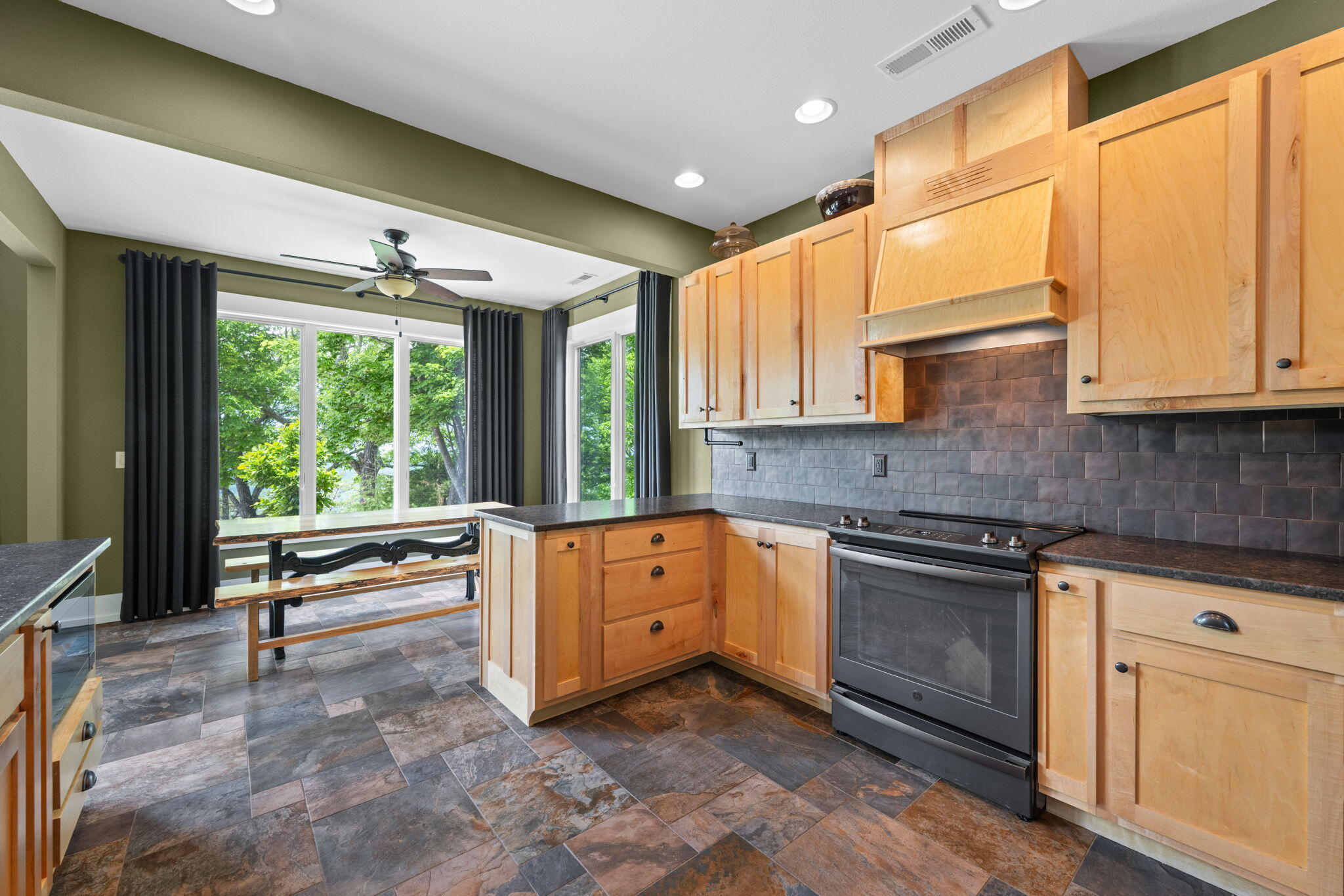 3099 Sunset Drive
