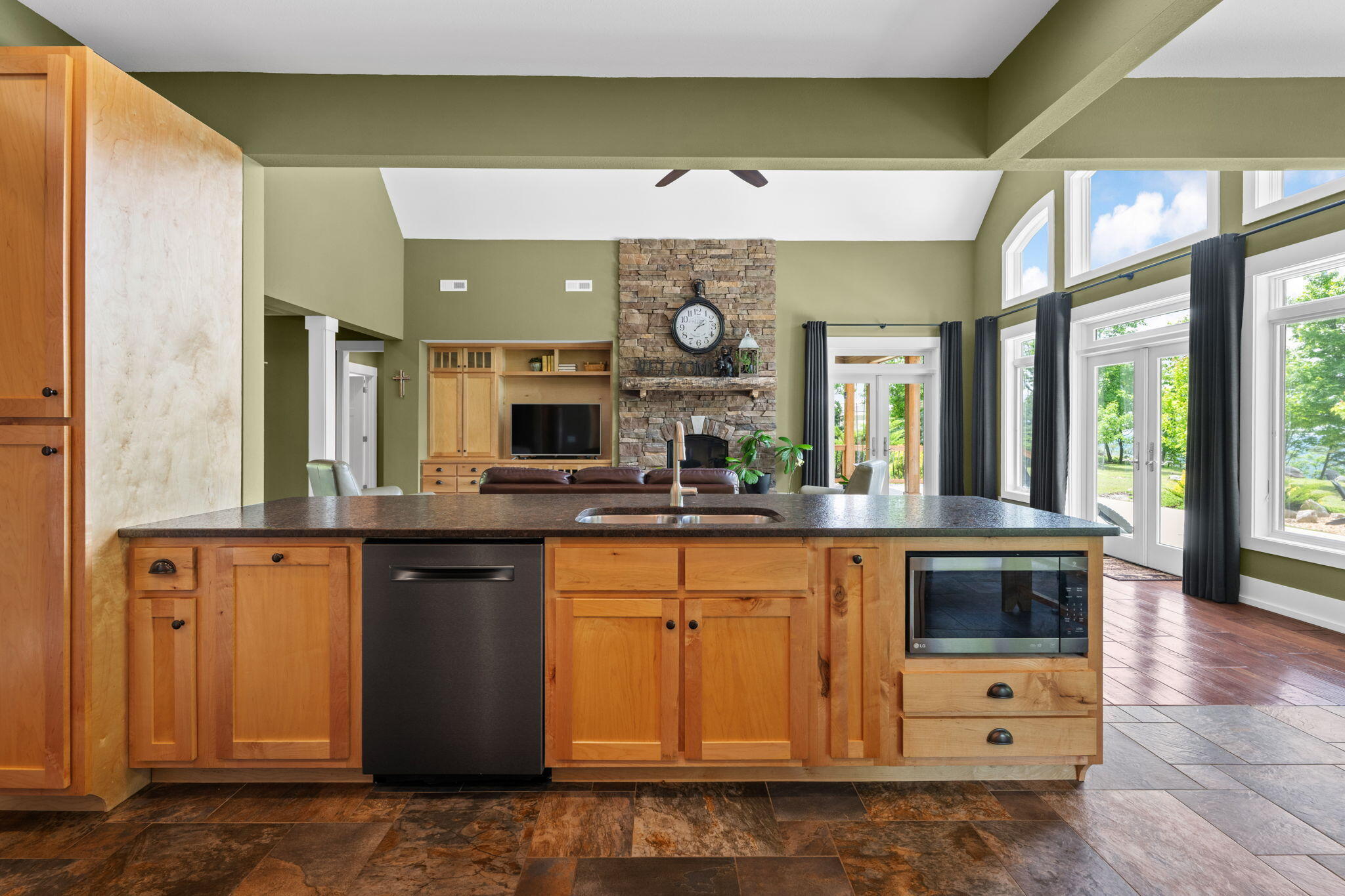 3099 Sunset Drive