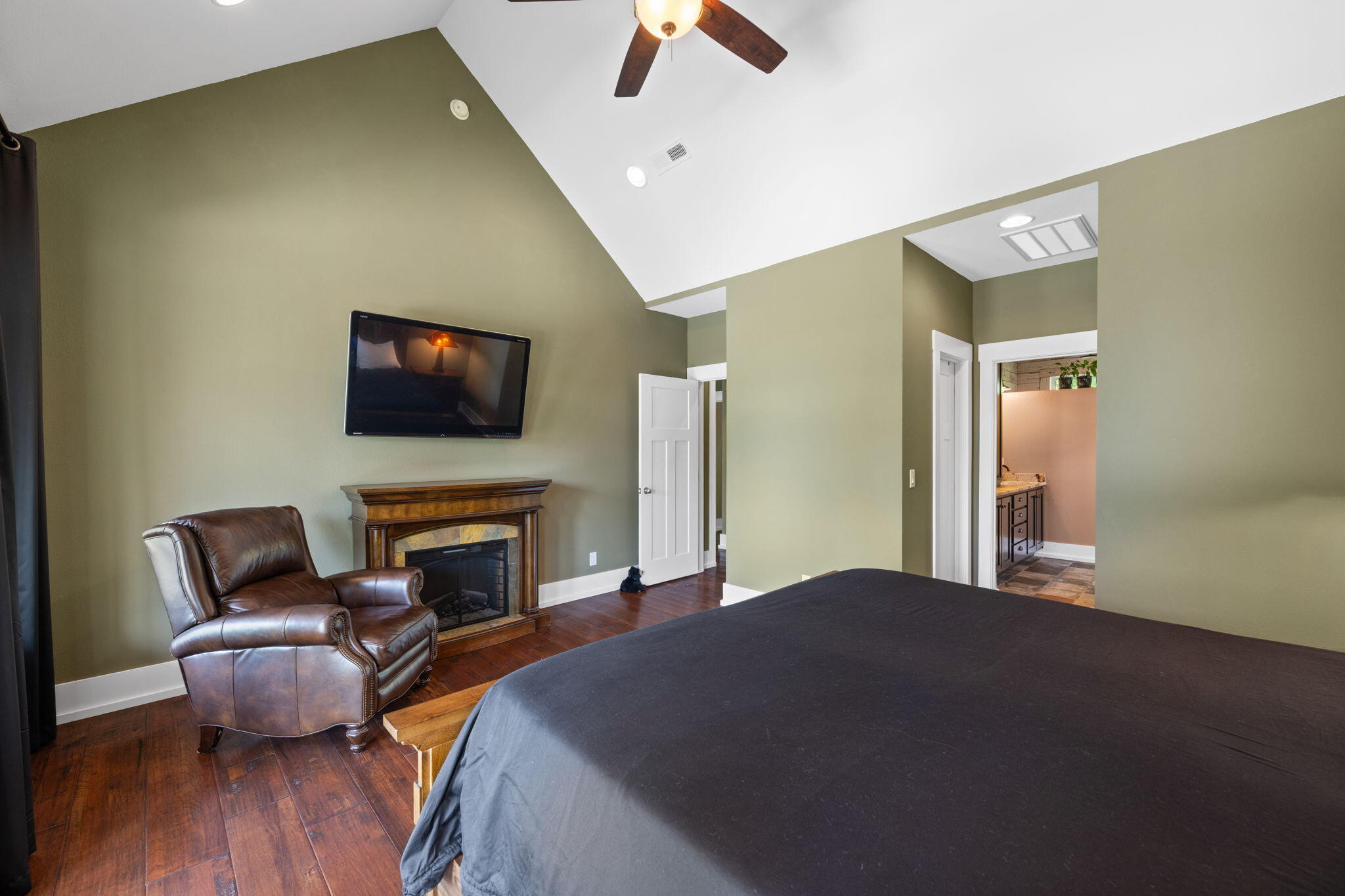 3099 Sunset Drive