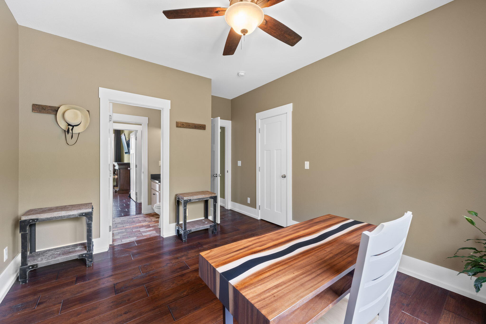 3099 Sunset Drive