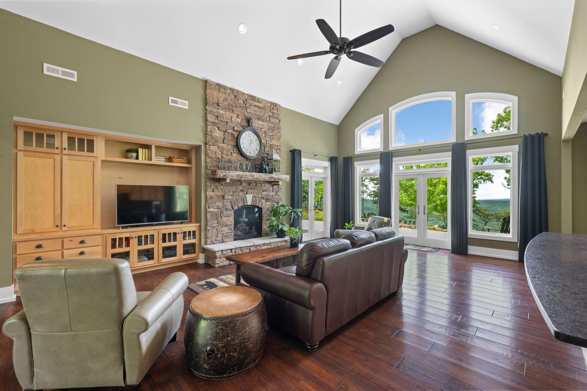 3099 Sunset Drive