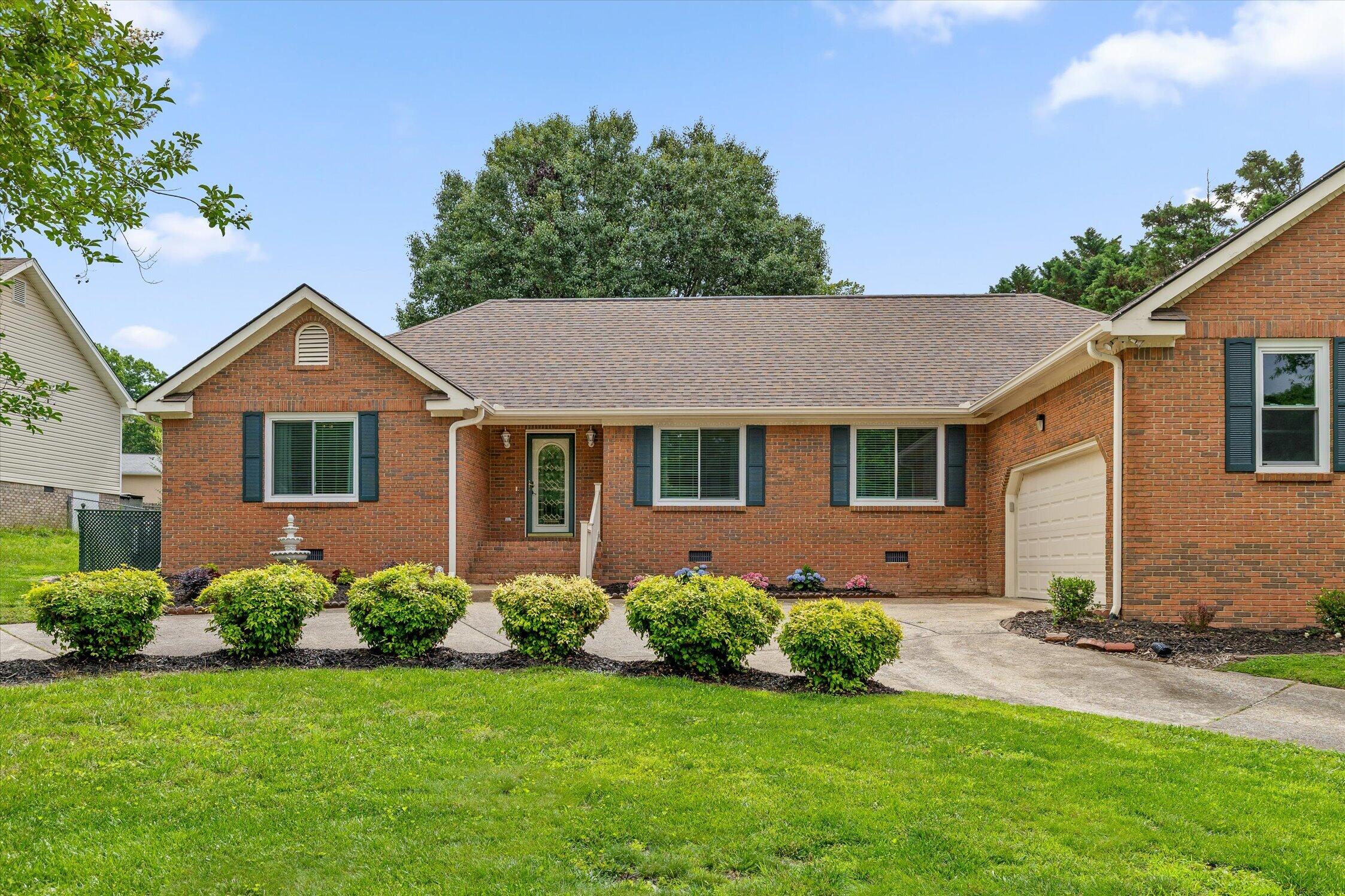 636 Pine Brow Trail